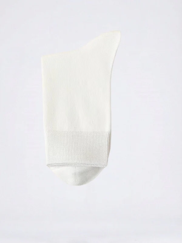 Four Seasons Antibacterial Breathable Anti-odor Medium Tube Socks - Image 7