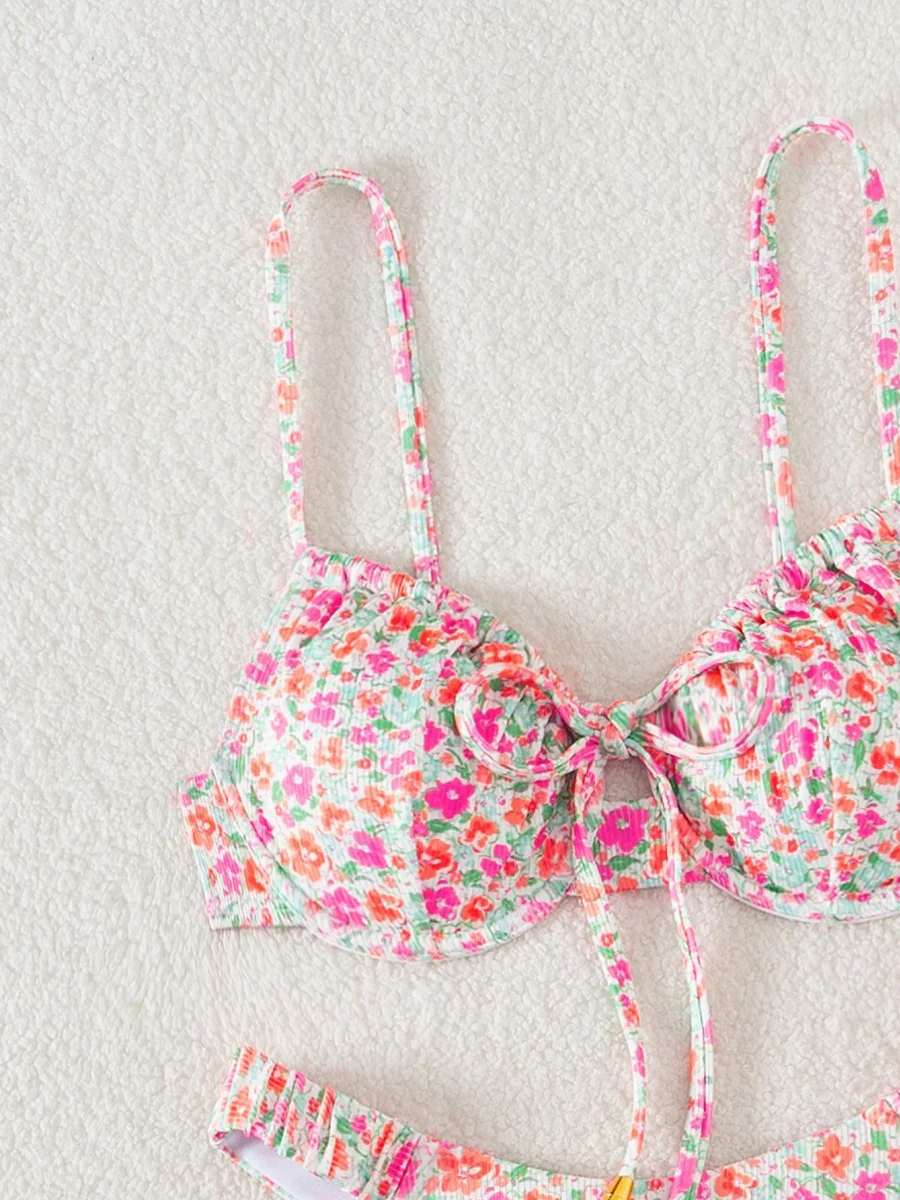 Small Ribbed Floral Print Underwire Bikini - Image 4