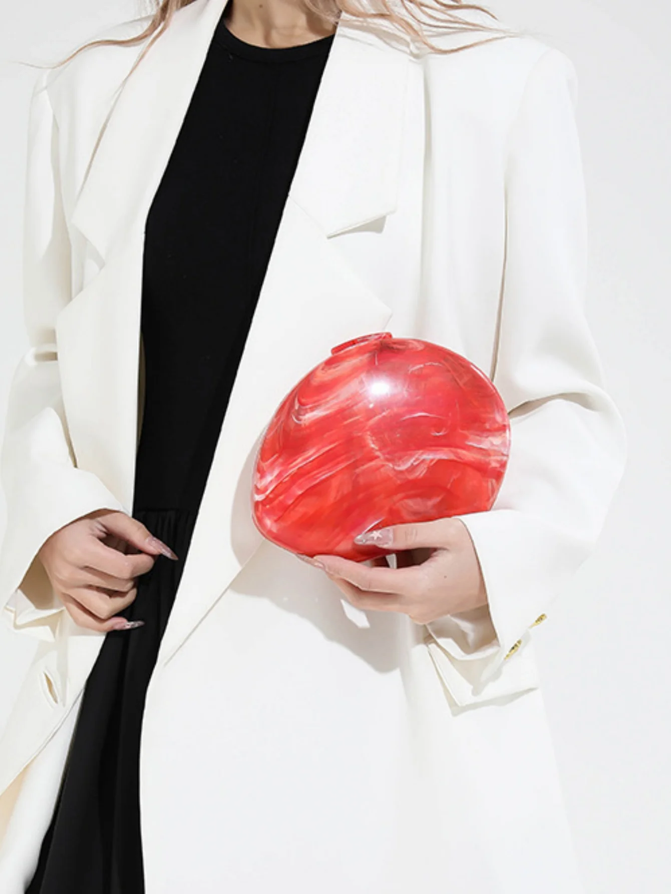 Oval Acrylic Seashell Evening Crossbody Bag - Image 21