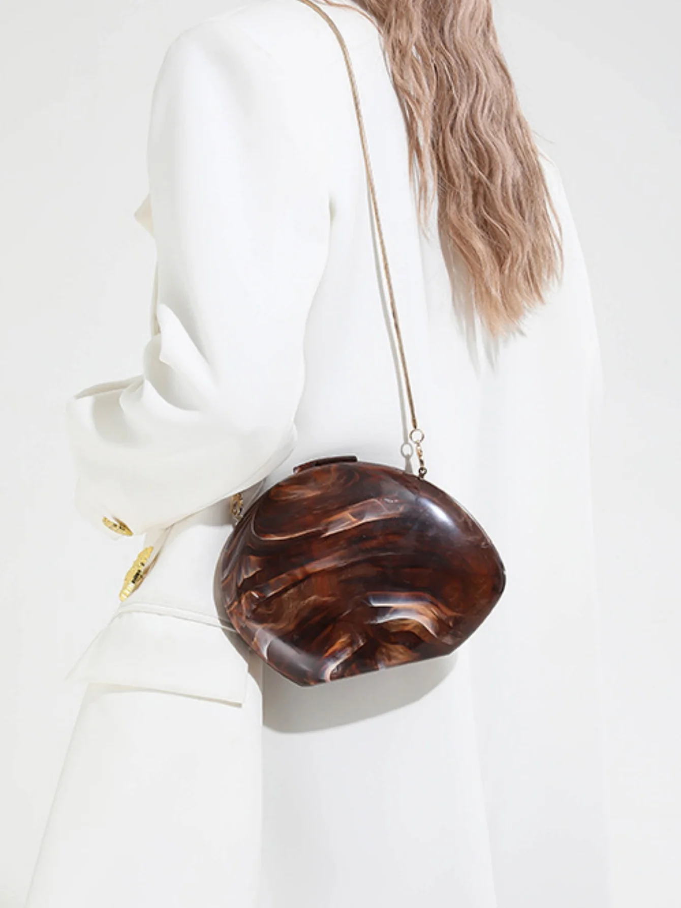 Oval Acrylic Seashell Evening Crossbody Bag - Image 27