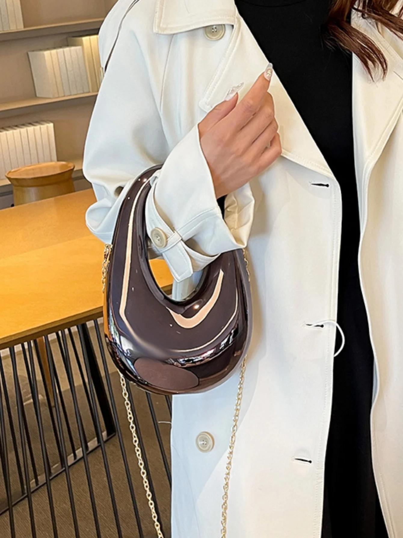 Acrylic Handbag/crossbody Bag - Image 5