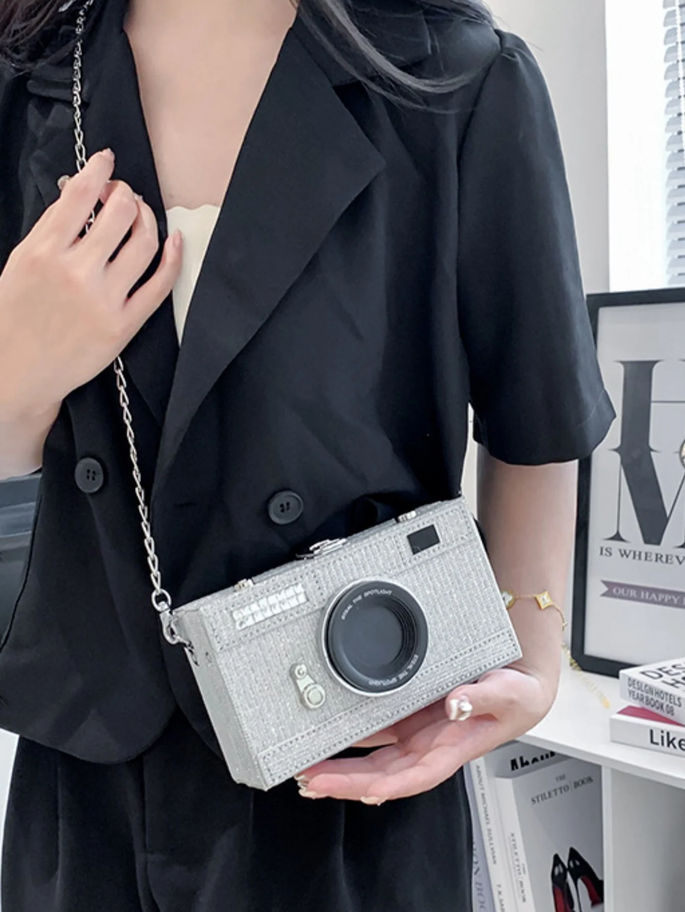 Fun Crossbody Bag With A Unique Camera Design - Image 6