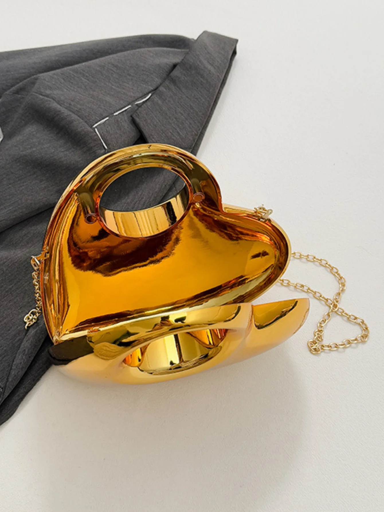 Heart-shaped Evening Shoulder Bag - Image 11