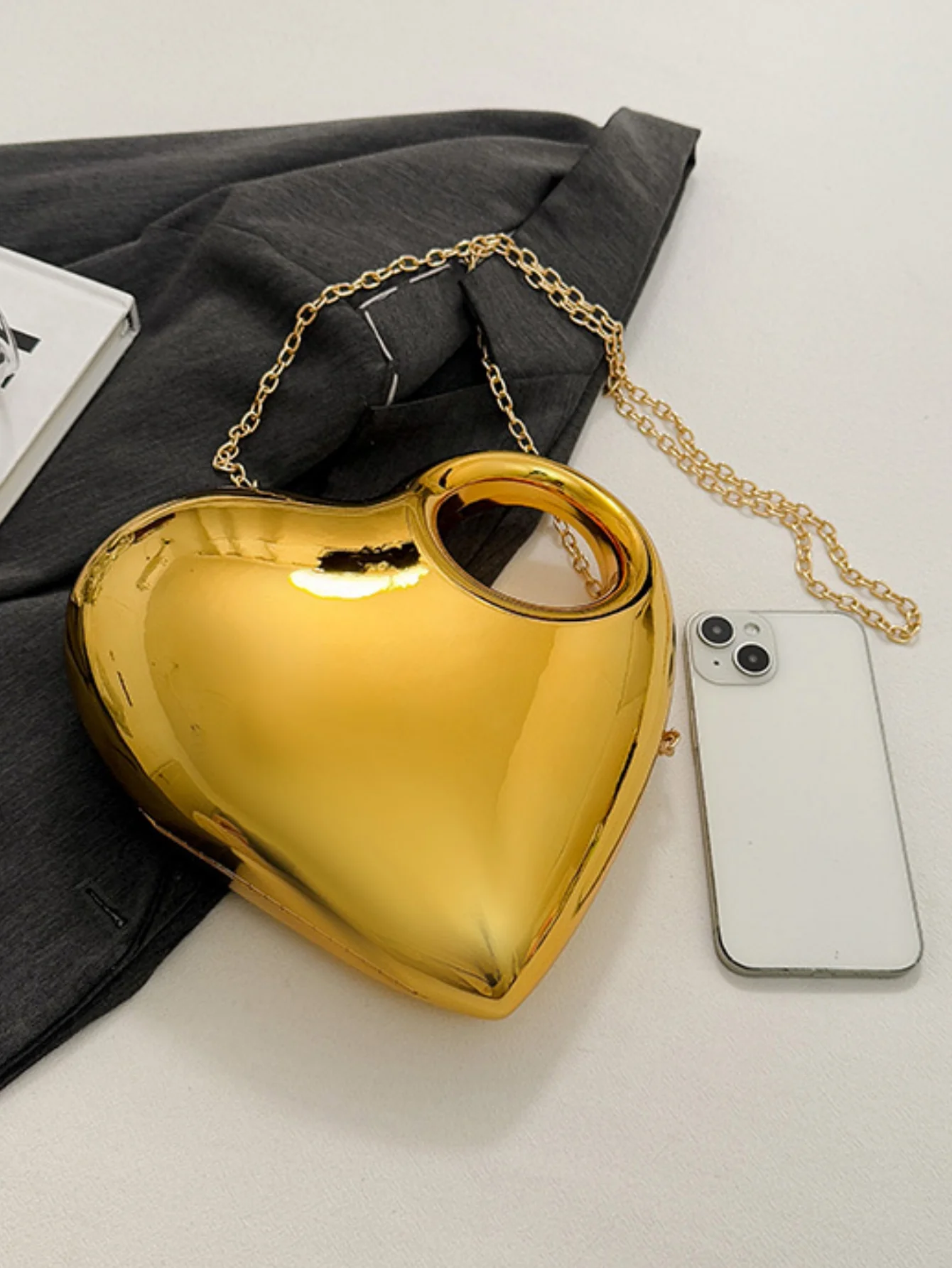 Heart-shaped Evening Shoulder Bag - Image 9