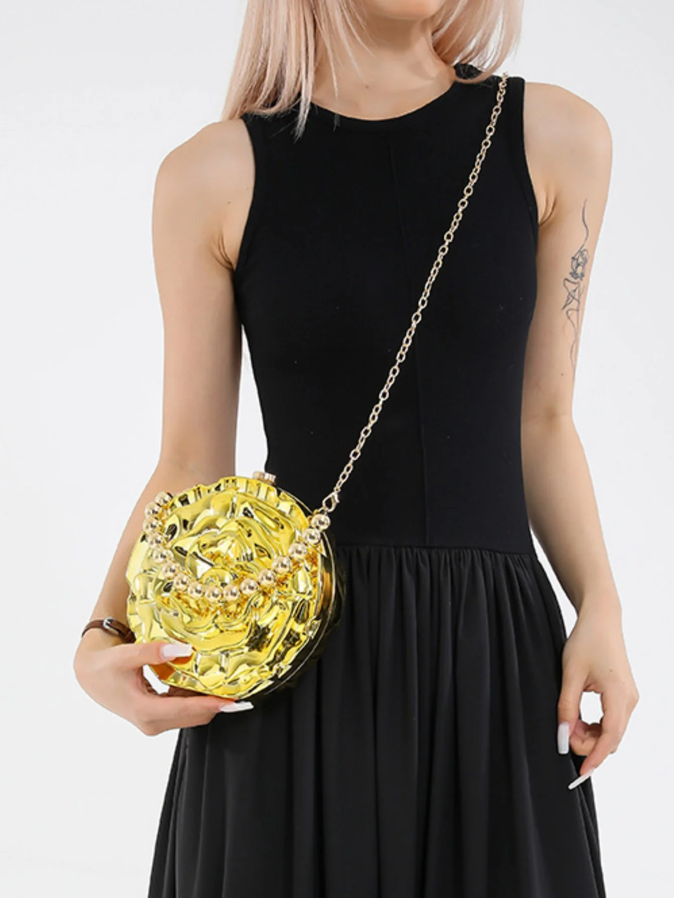 Flower-shaped Round Evening Shoulder Bag - Image 10