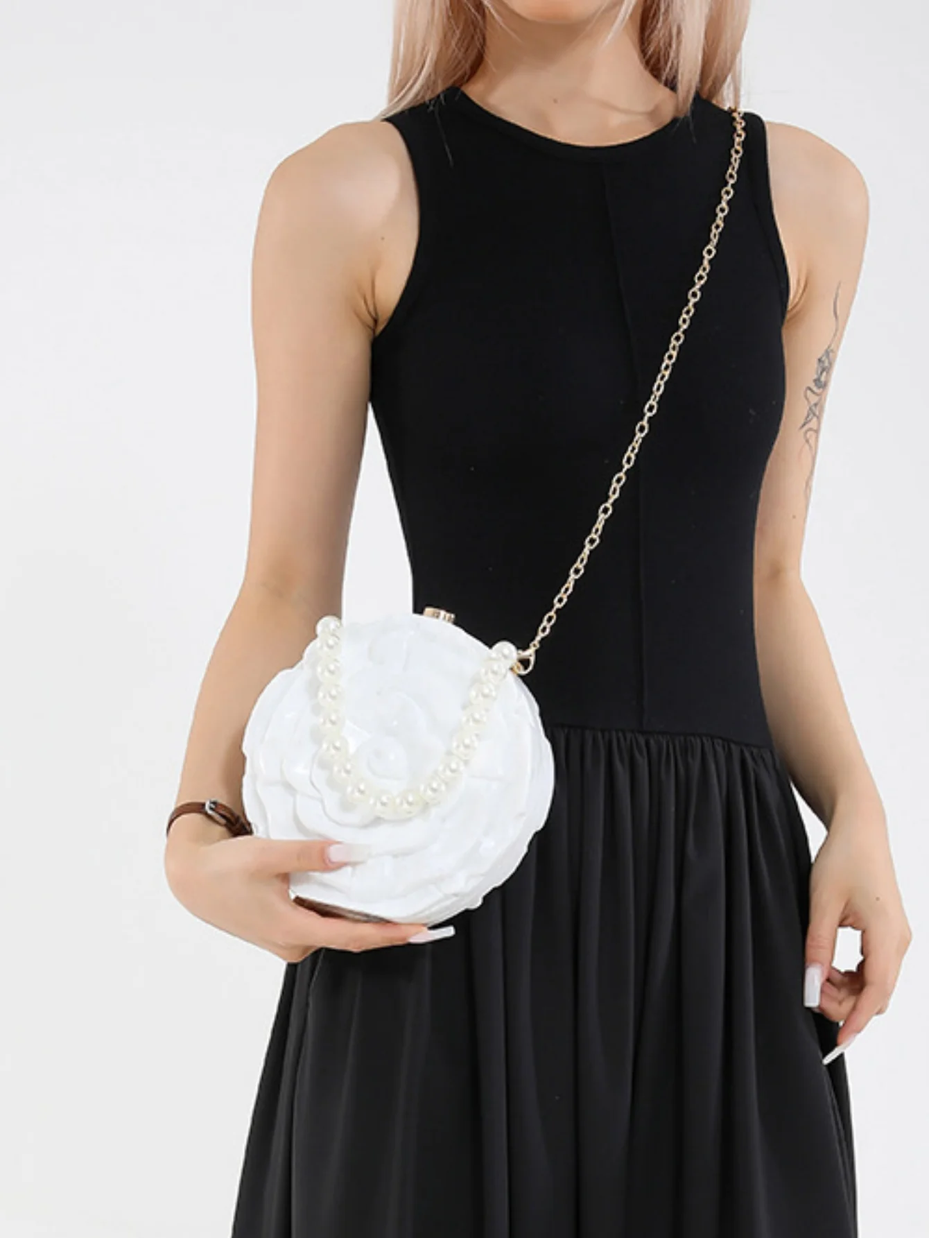 Flower-shaped Round Evening Shoulder Bag - Image 17