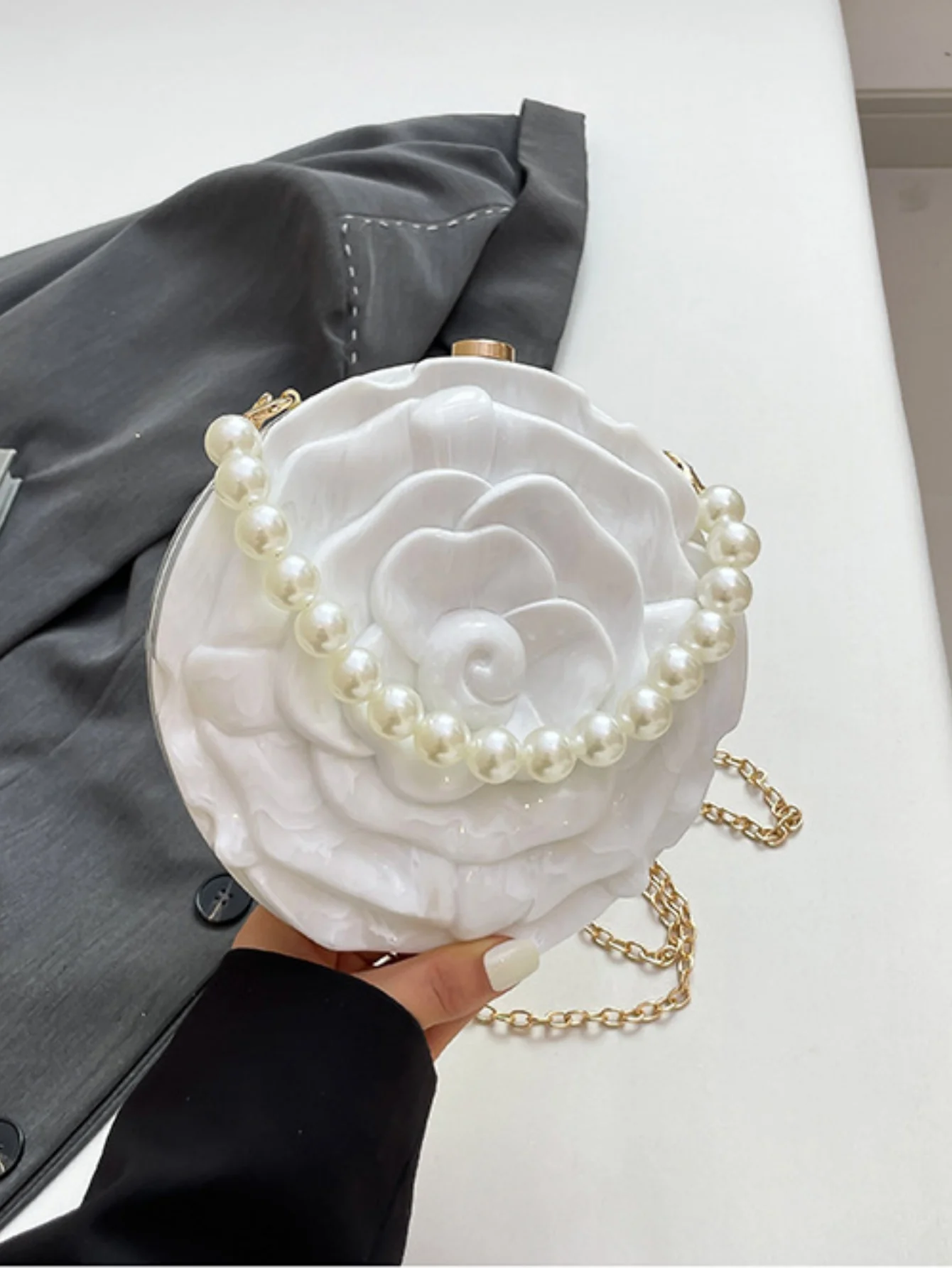 Flower-shaped Round Evening Shoulder Bag - Image 18