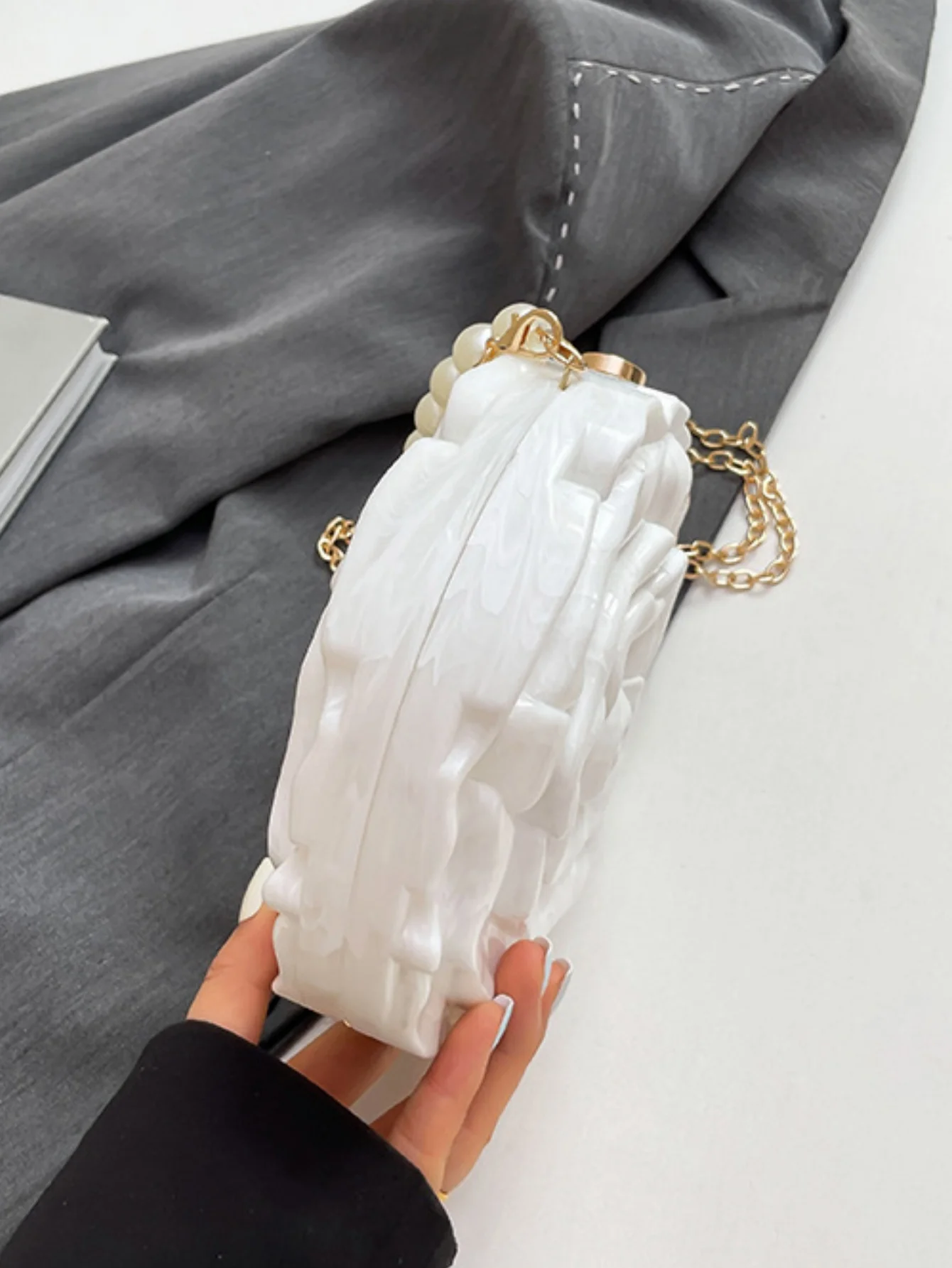 Flower-shaped Round Evening Shoulder Bag - Image 21