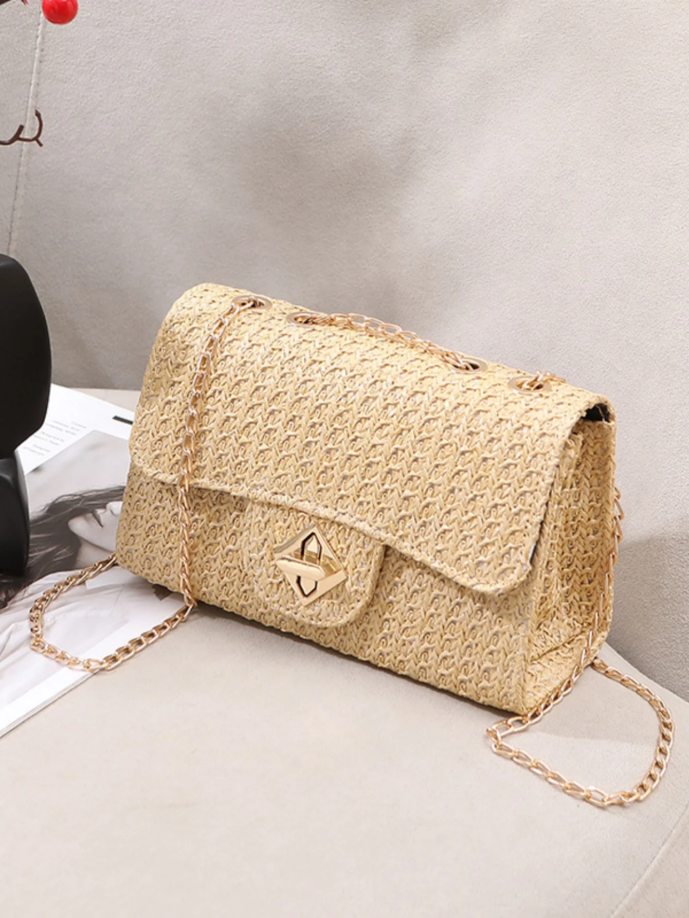 Solid Color Straw Crossbody Bag For Vacation - Image 4