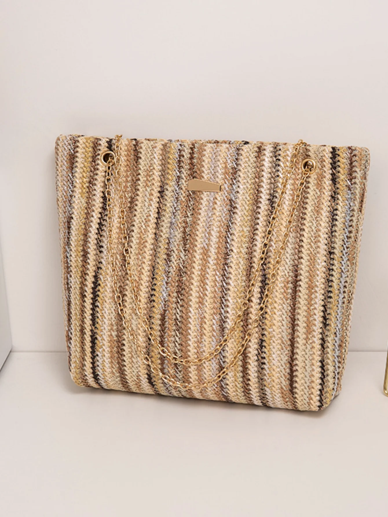 Colorful Straw Tote Bag For Vacation - Image 14