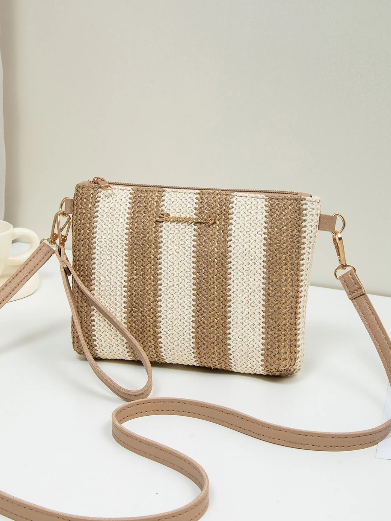 Resort Striped Straw Crossbody Bag - Image 14