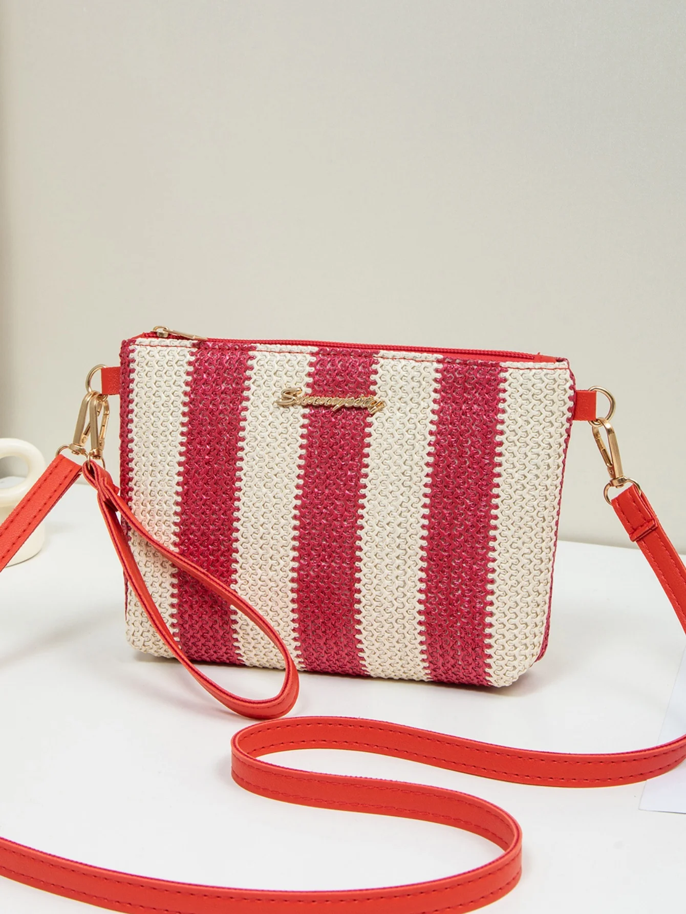 Resort Striped Straw Crossbody Bag - Image 18