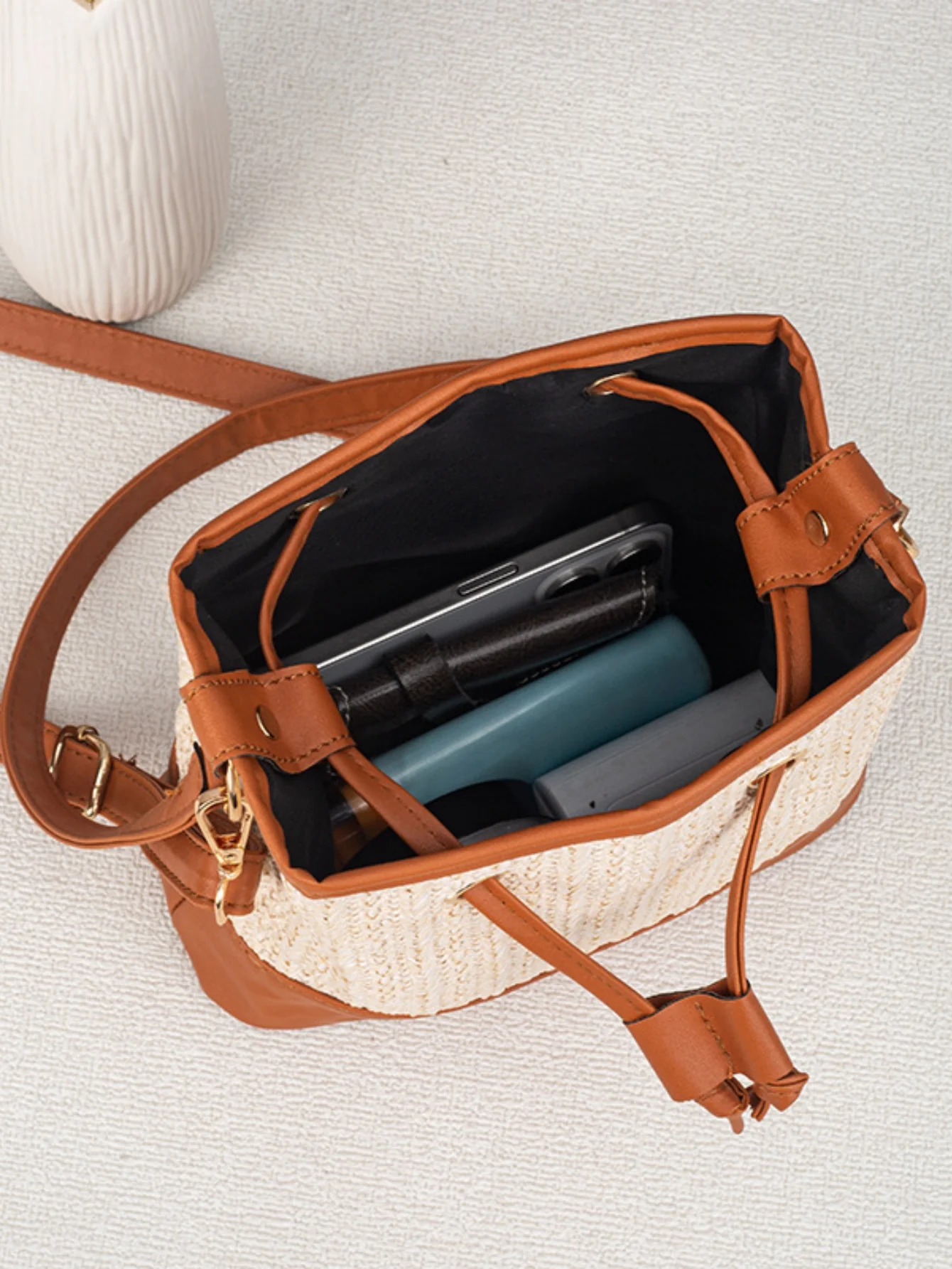 Vacation Straw Patchwork Crossbody Bag - Image 6