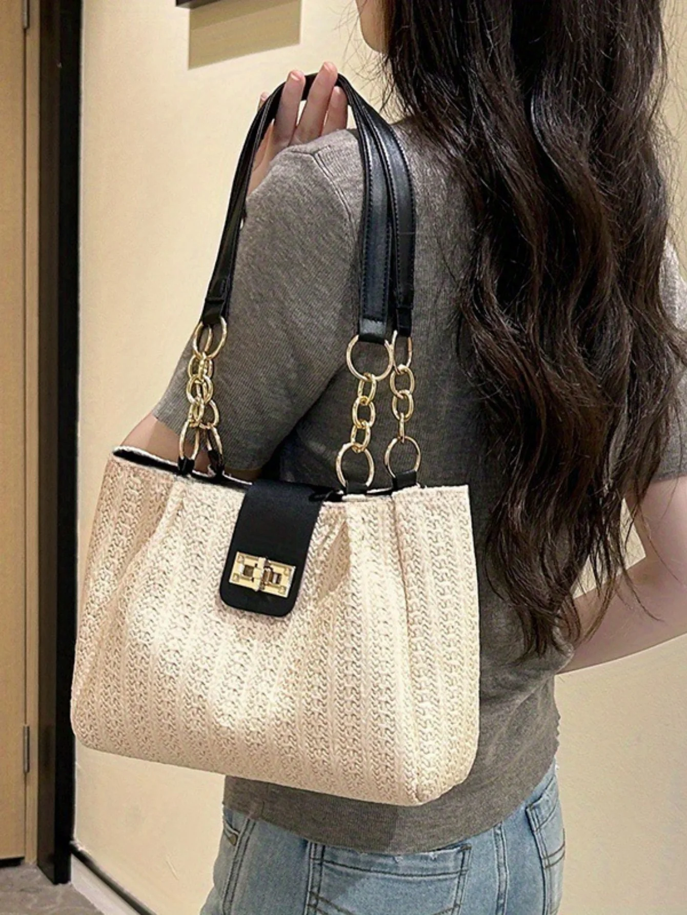 Holiday Straw Tote Bag - Image 4