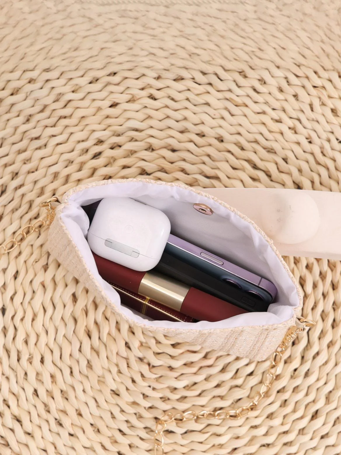 Solid Color Straw Crossbody Bag For Vacation - Image 9