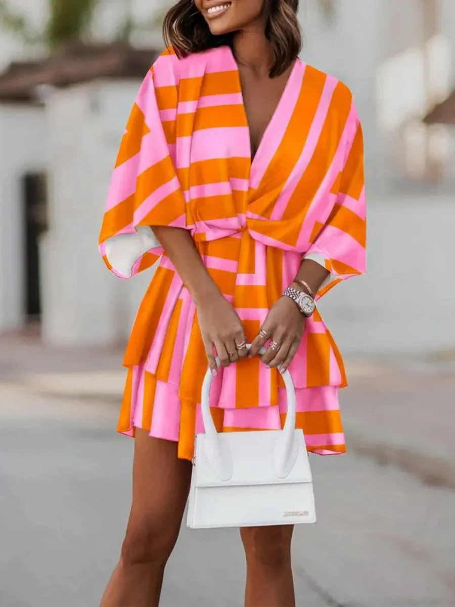 Loose-fit Batwing Sleeves Printed Commuting Mini&Short Dresses - Image 8