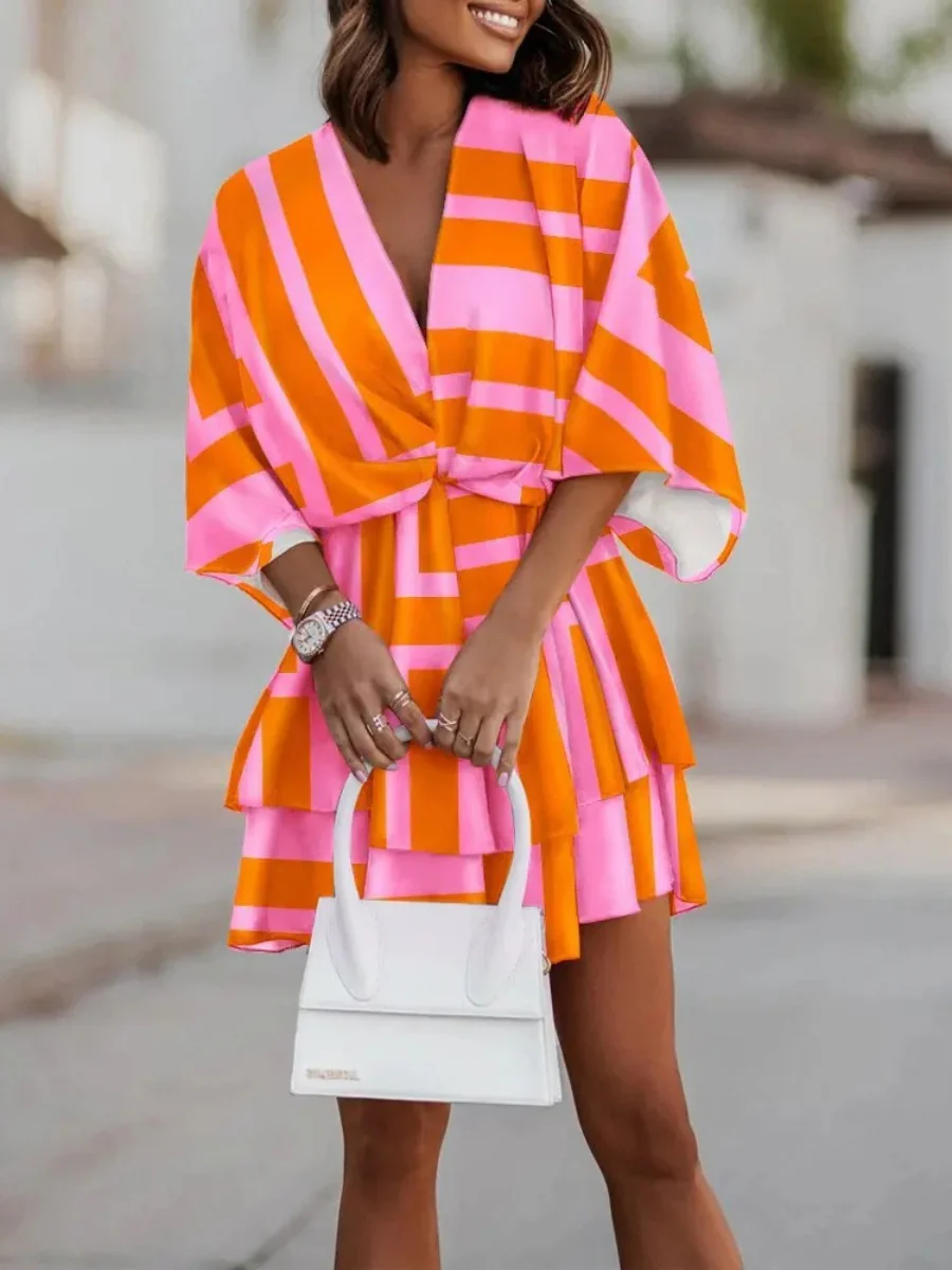 Loose-fit Batwing Sleeves Printed Commuting Mini&Short Dresses - Image 9