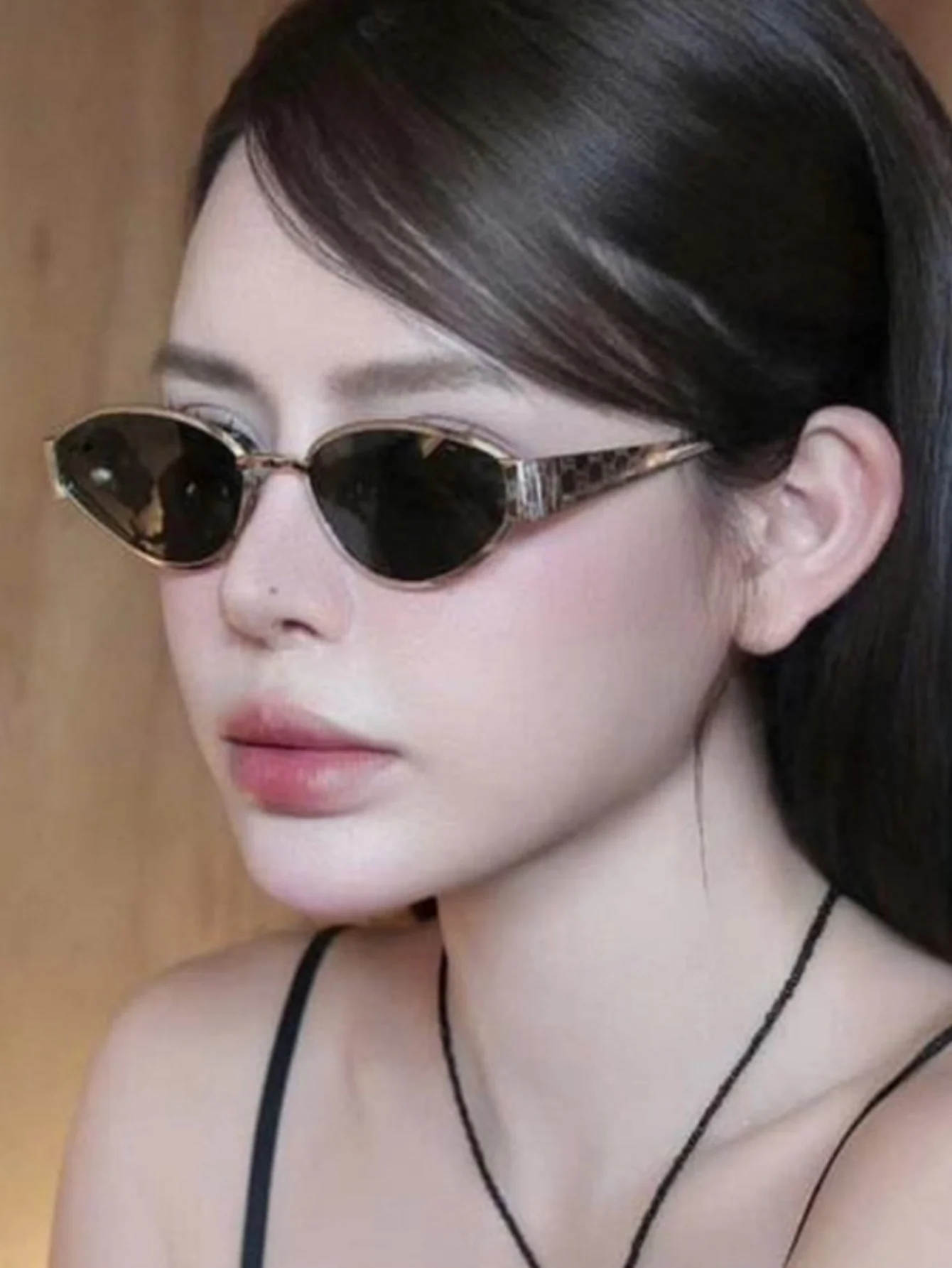 Full-frame Cat-eye Sunglasses - Image 3