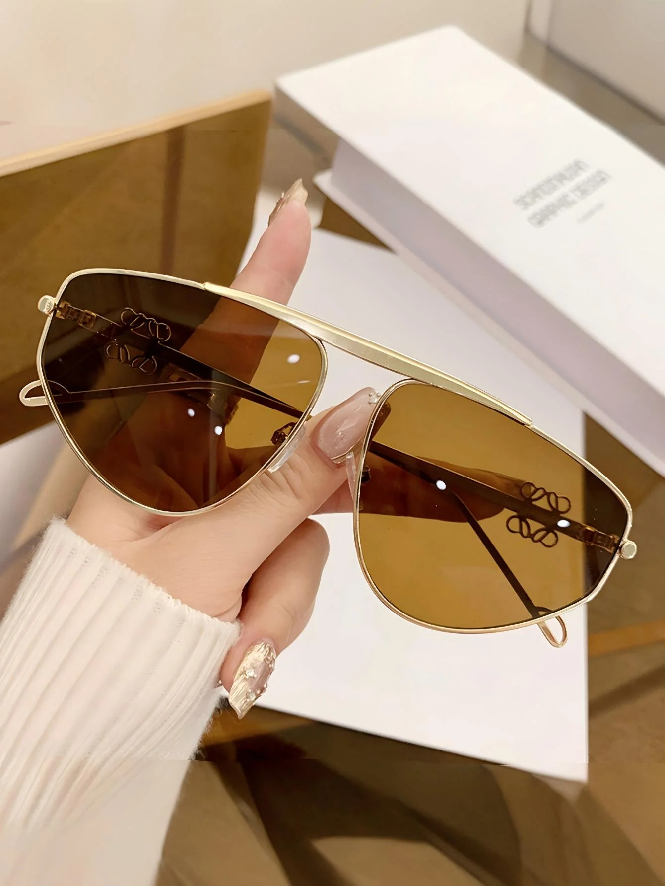 Frameless Aviator Sunglasses