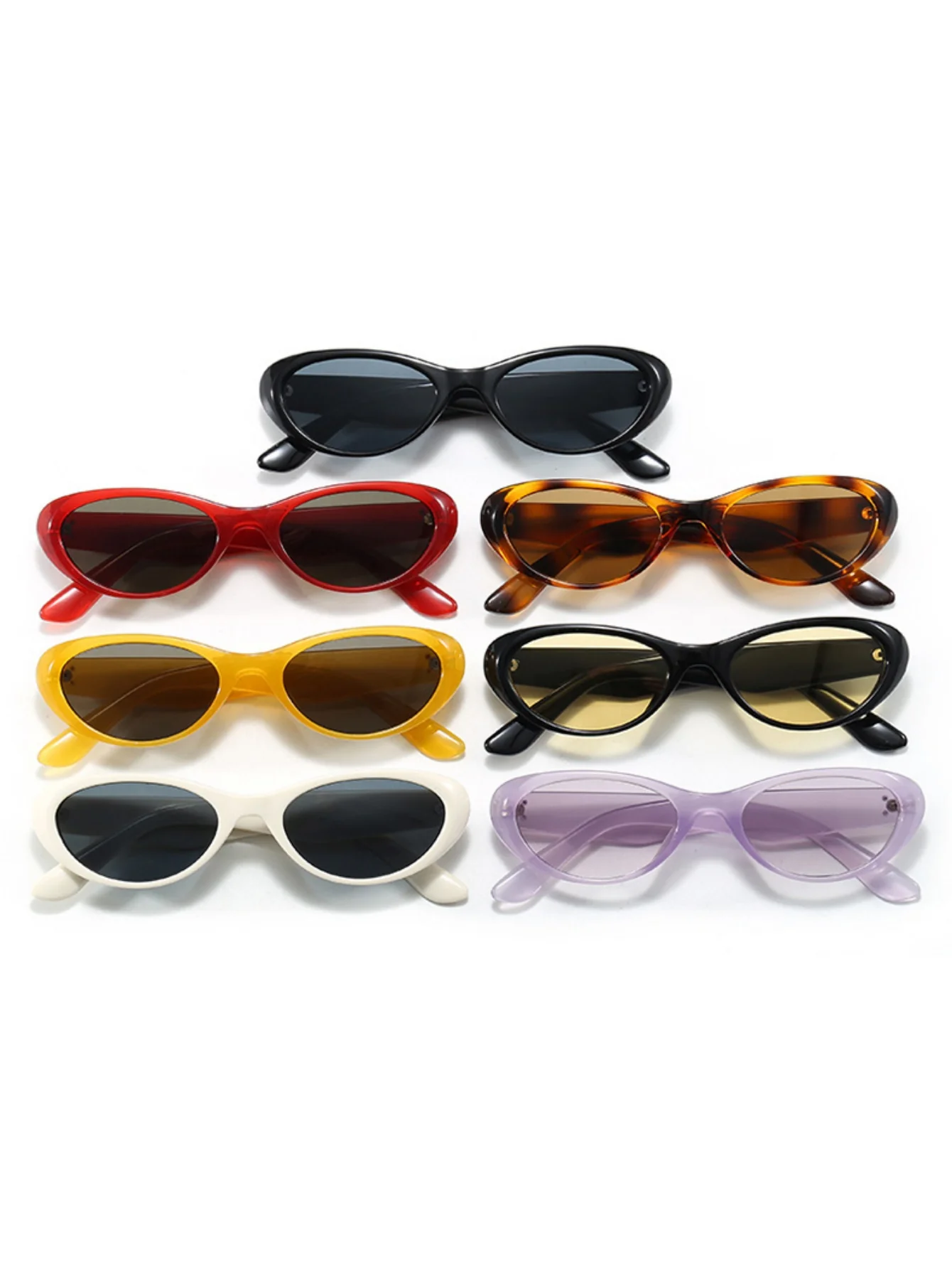 Full-frame Cat-eye Sunglasses - Image 15