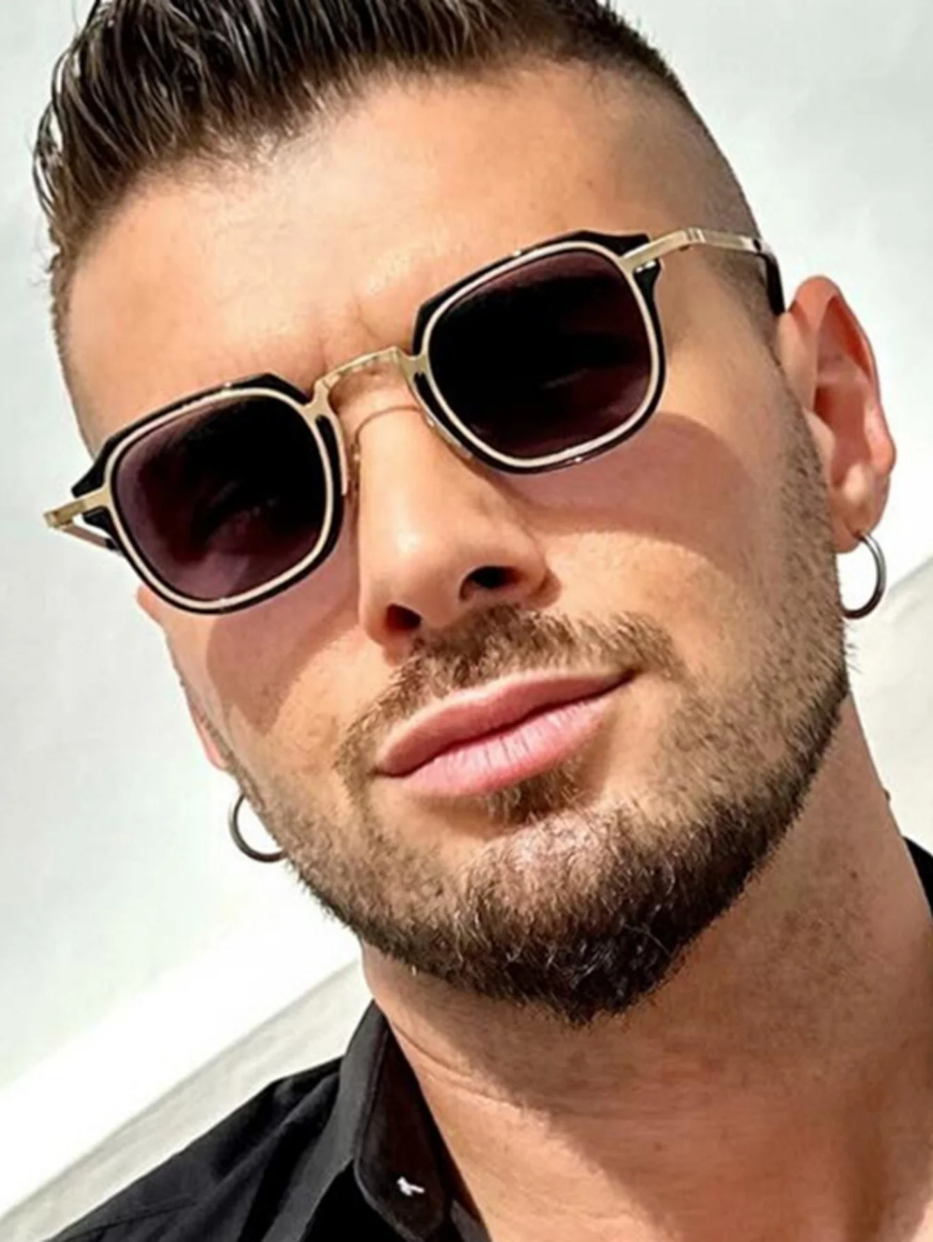 Full-frame Square Sunglasses - Image 4
