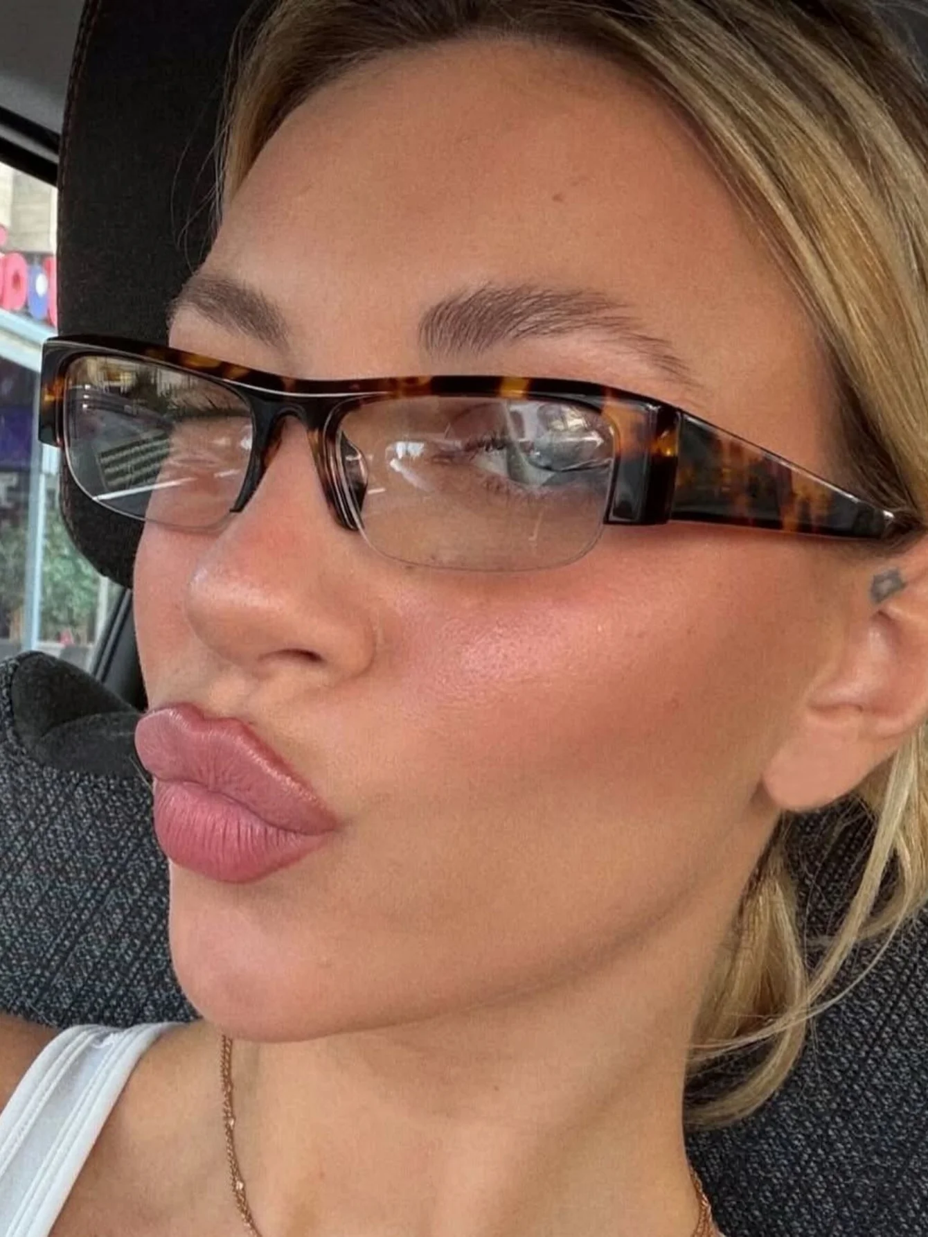 Full-frame Square Fashion Glasses - Image 2