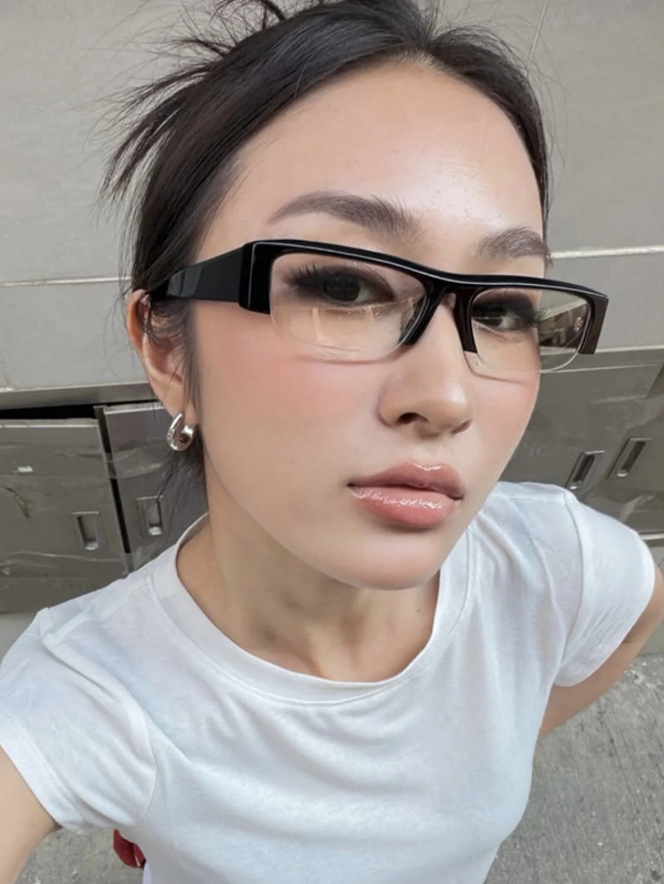 Full-frame Square Fashion Glasses - Image 3