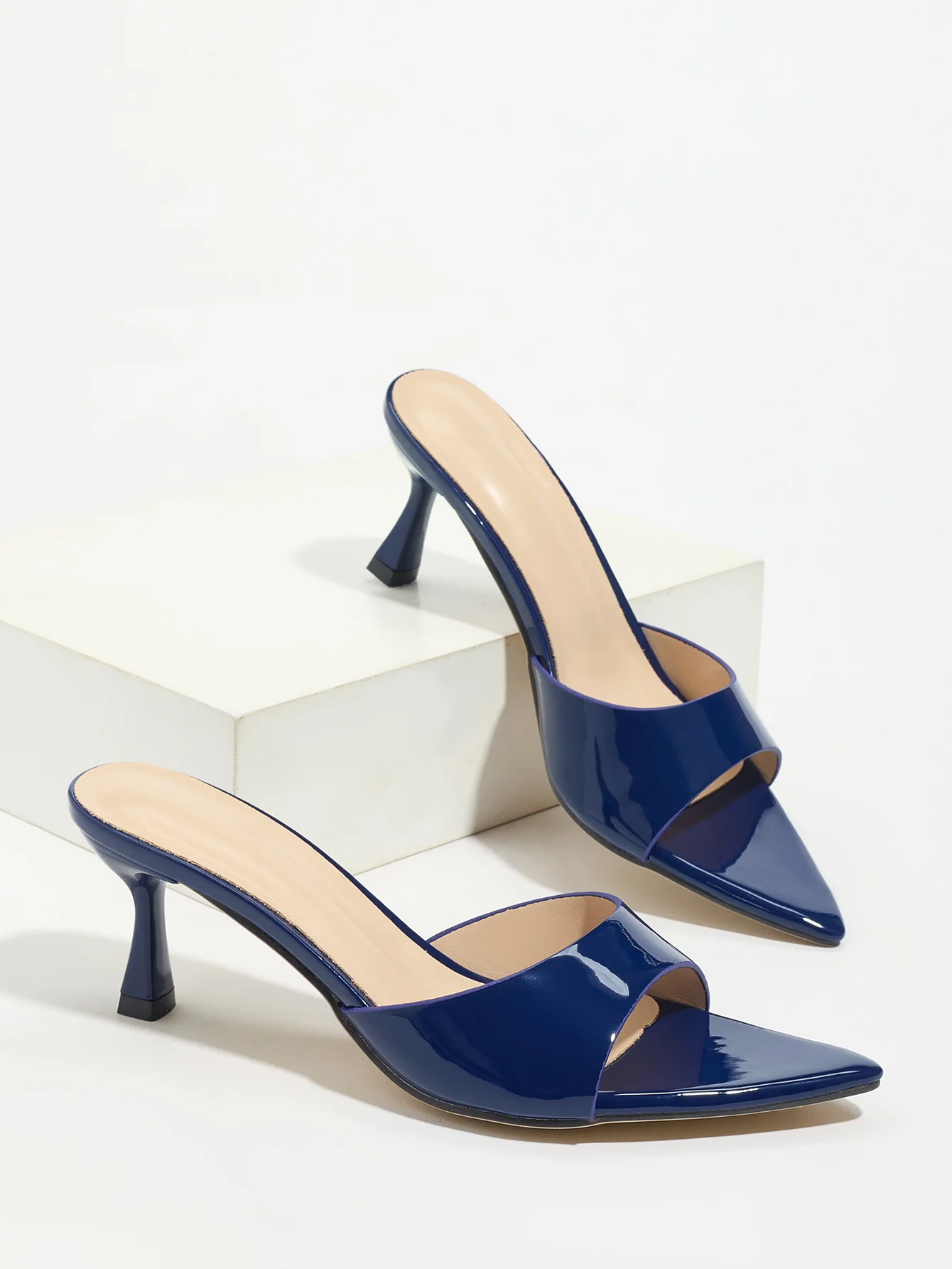 Elegant Pointed-toe High-heeled Sandals - Image 5