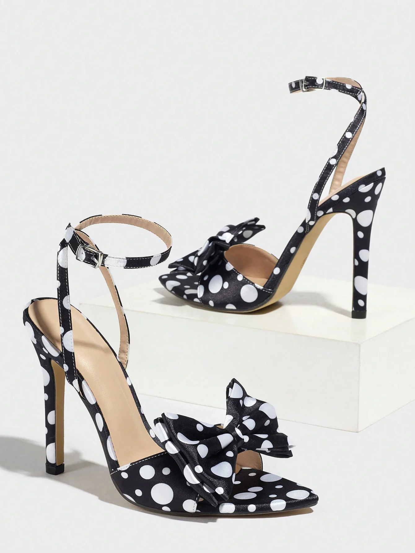 Sweet Color-blocked Polka Dot Bow High-heeled Sandals - Image 11