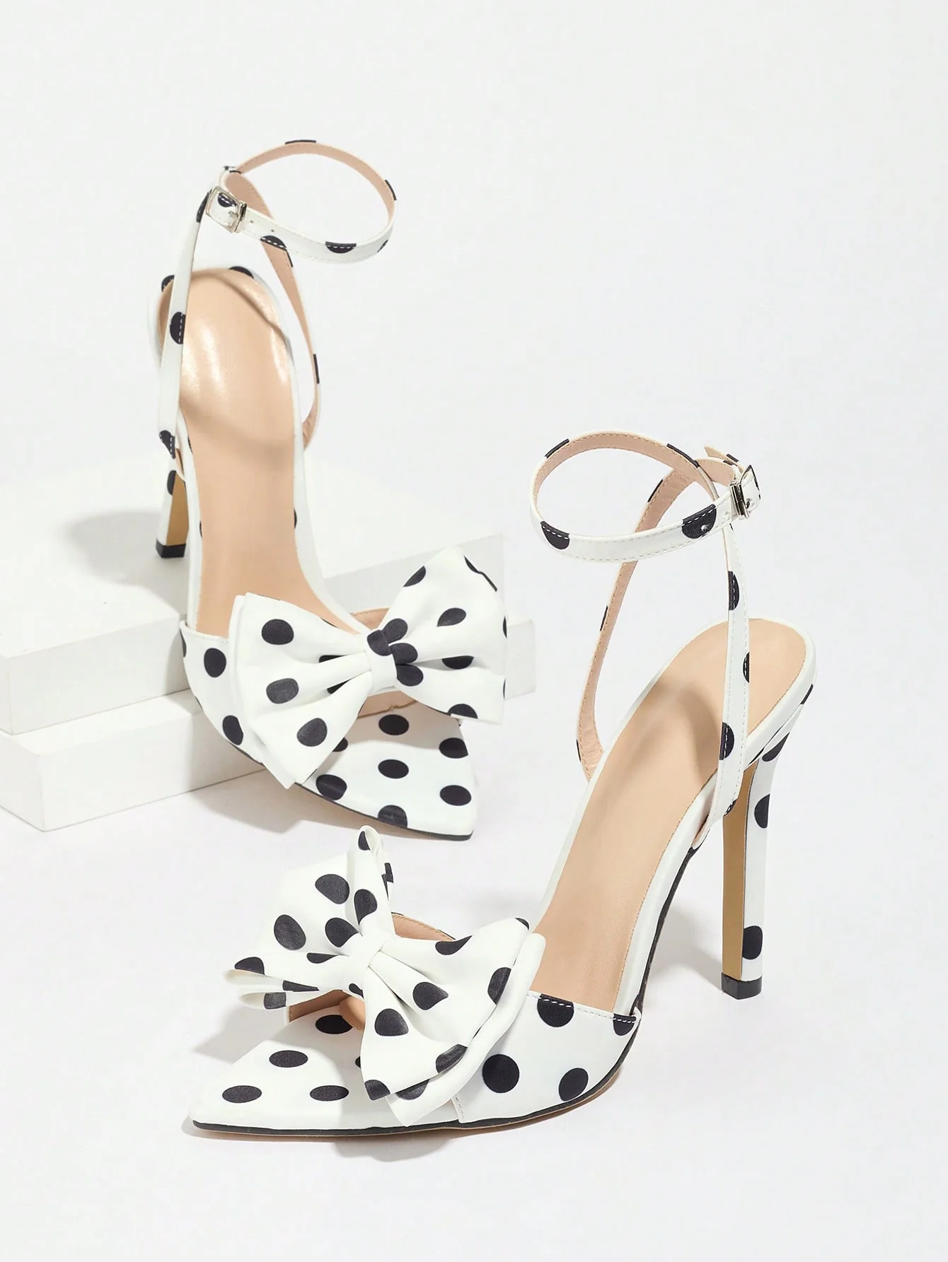 Sweet Color-blocked Polka Dot Bow High-heeled Sandals - Image 3