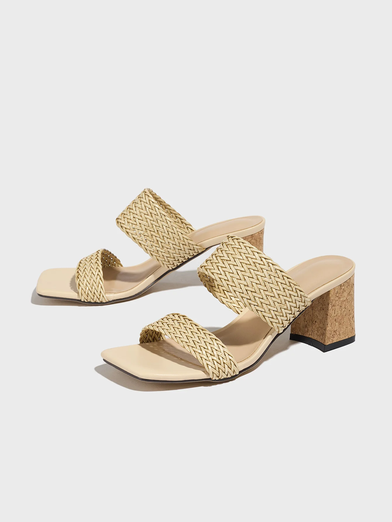 Vacation Woven High-heeled Sandals - Image 4