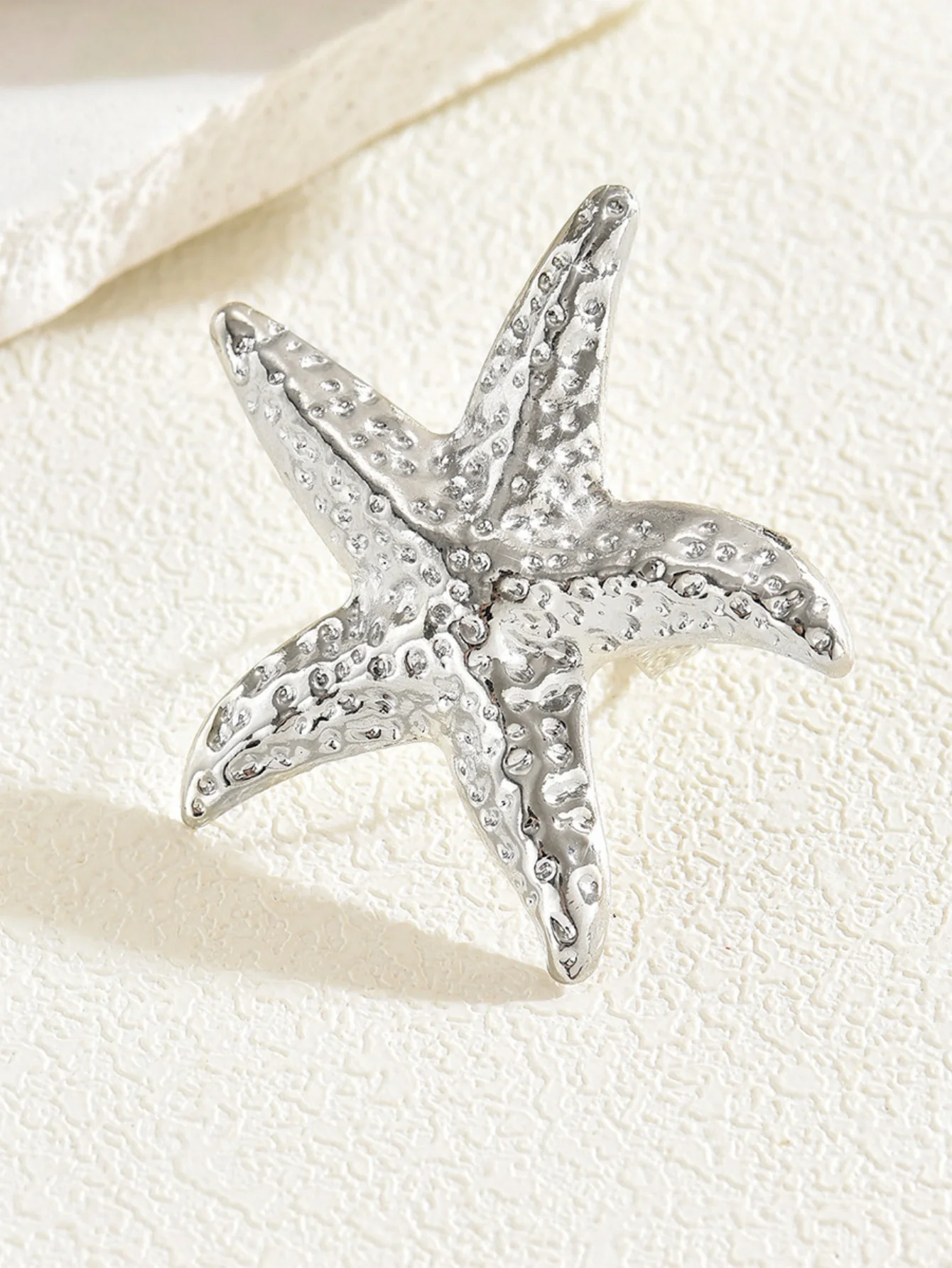 A Ring With An Exaggerated Design Inspired By Conch Shells And Starfish. - Image 6