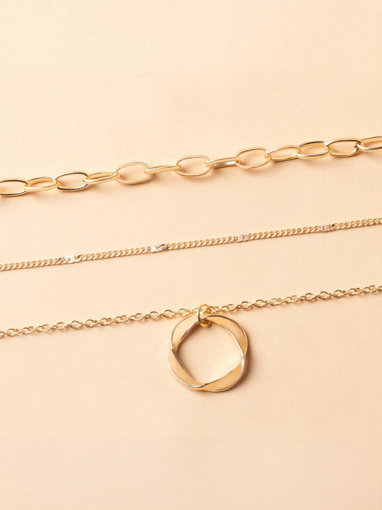 Alloy Necklace With Electroplated Circle Pendant, Fashion Necklace - Image 3