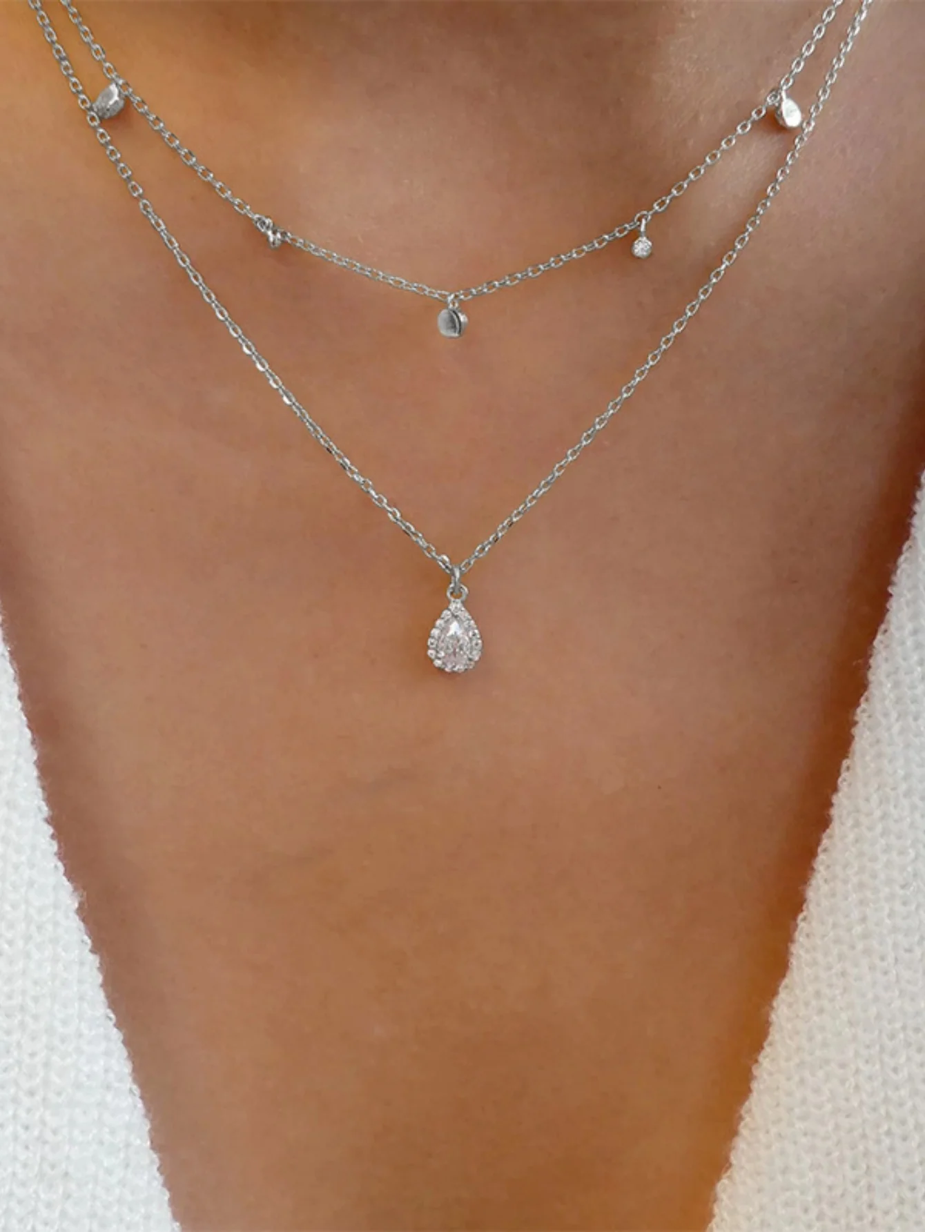 Gold-plated Teardrop Pendant Necklace - Image 8