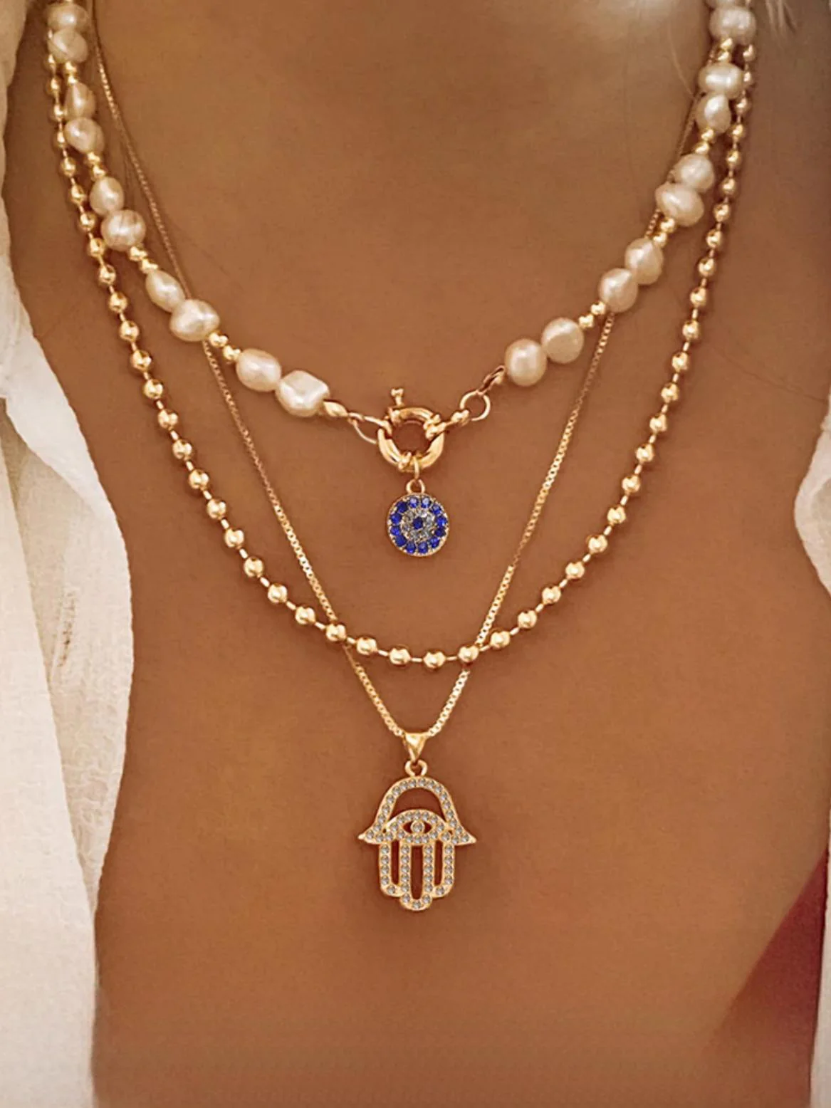 Pearl Necklace With Alloy Diamond Pendant