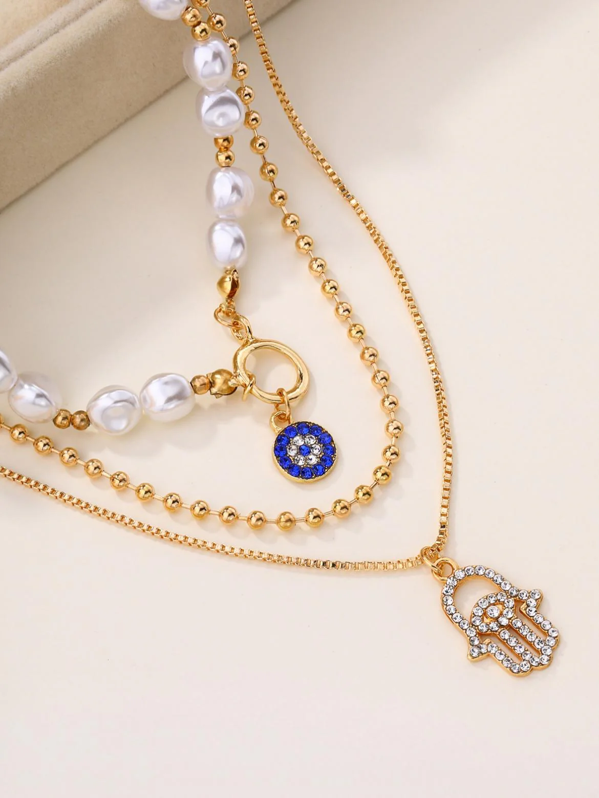 Pearl Necklace With Alloy Diamond Pendant - Image 3