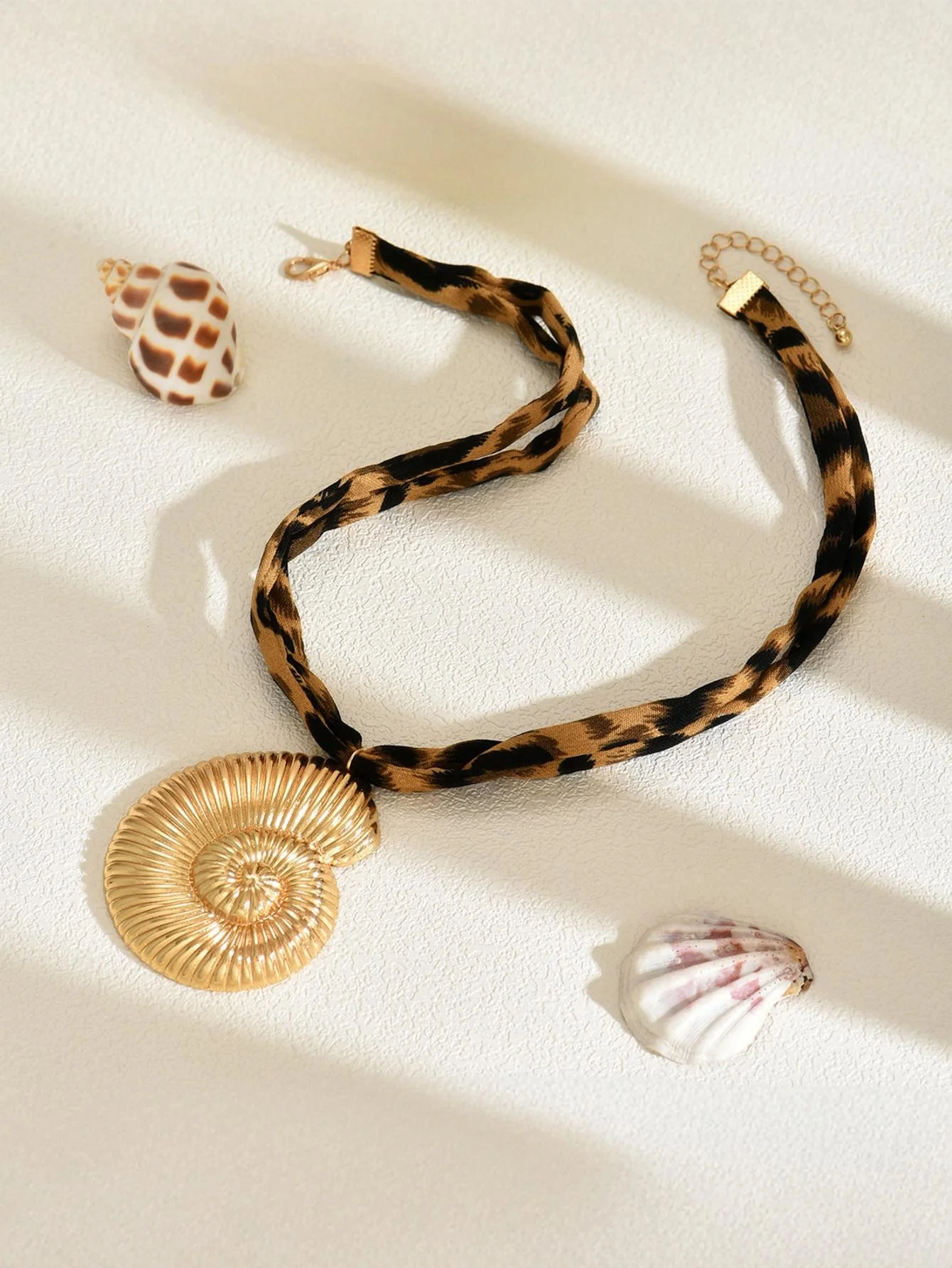 Leopard Print Seashell Starfish Necklace - Image 10