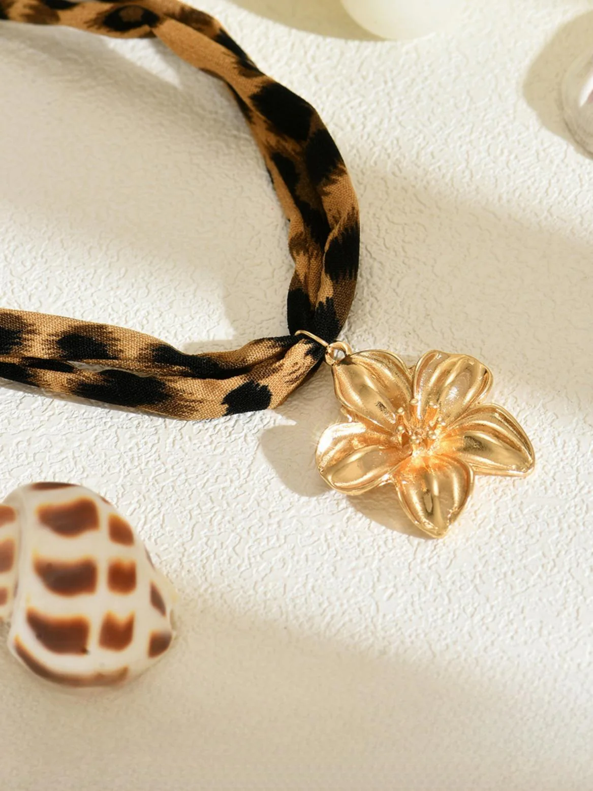Leopard Print Seashell Starfish Necklace - Image 3
