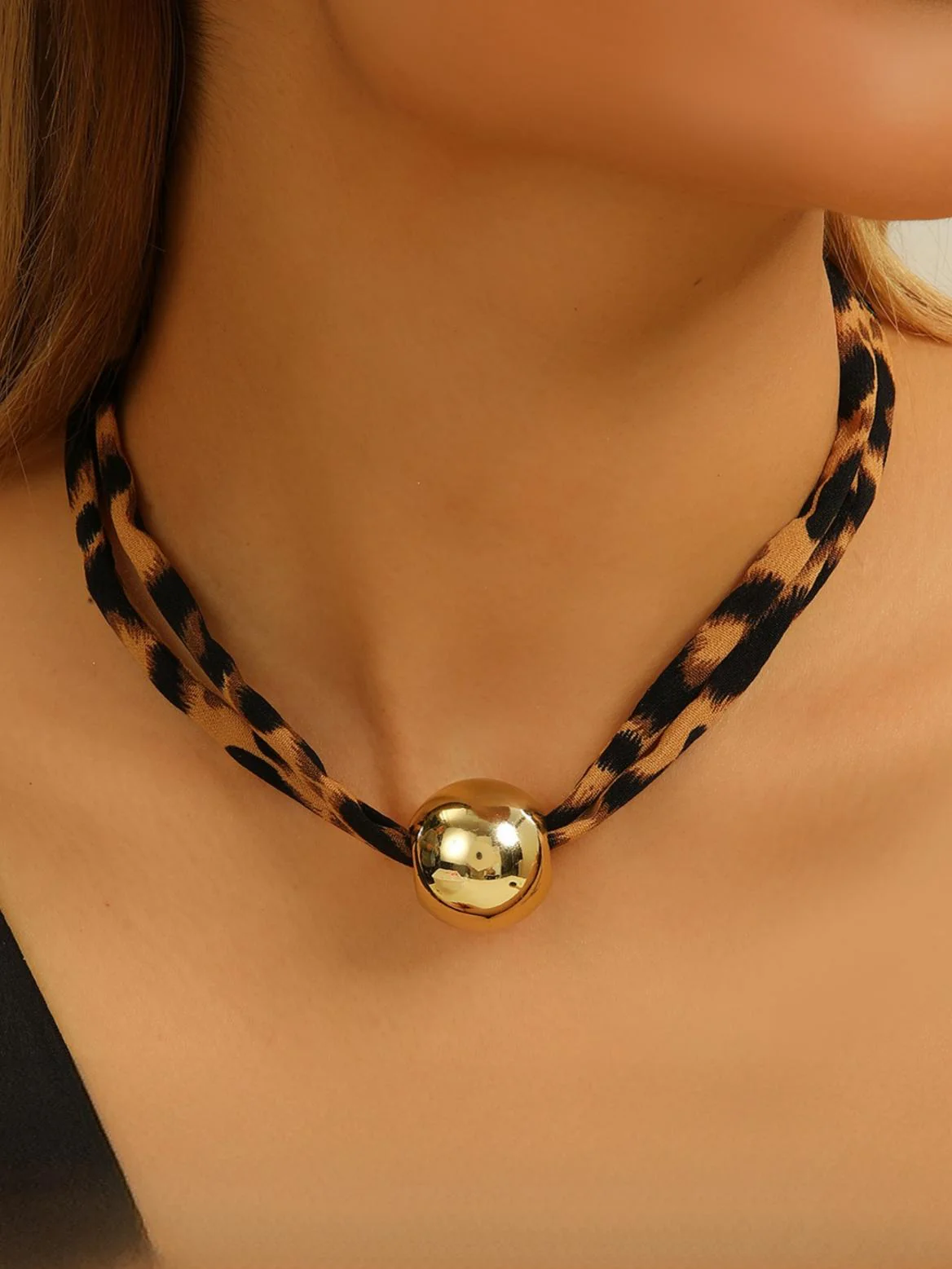 Leopard Print Seashell Starfish Necklace - Image 6
