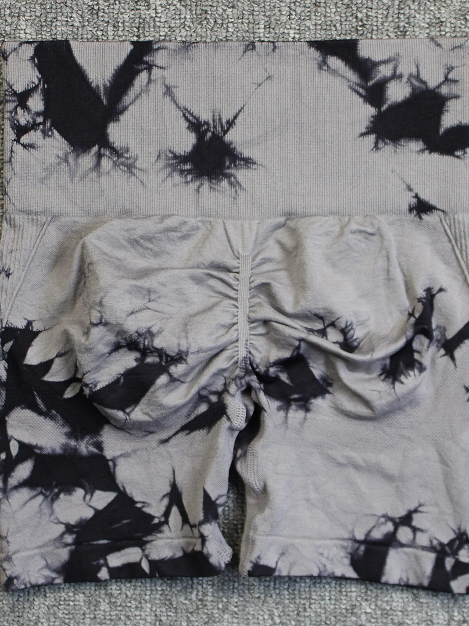 Seamless Tie-dye High-waisted, Tummy-flattening, And Butt-lifting Yoga Shorts - Image 15