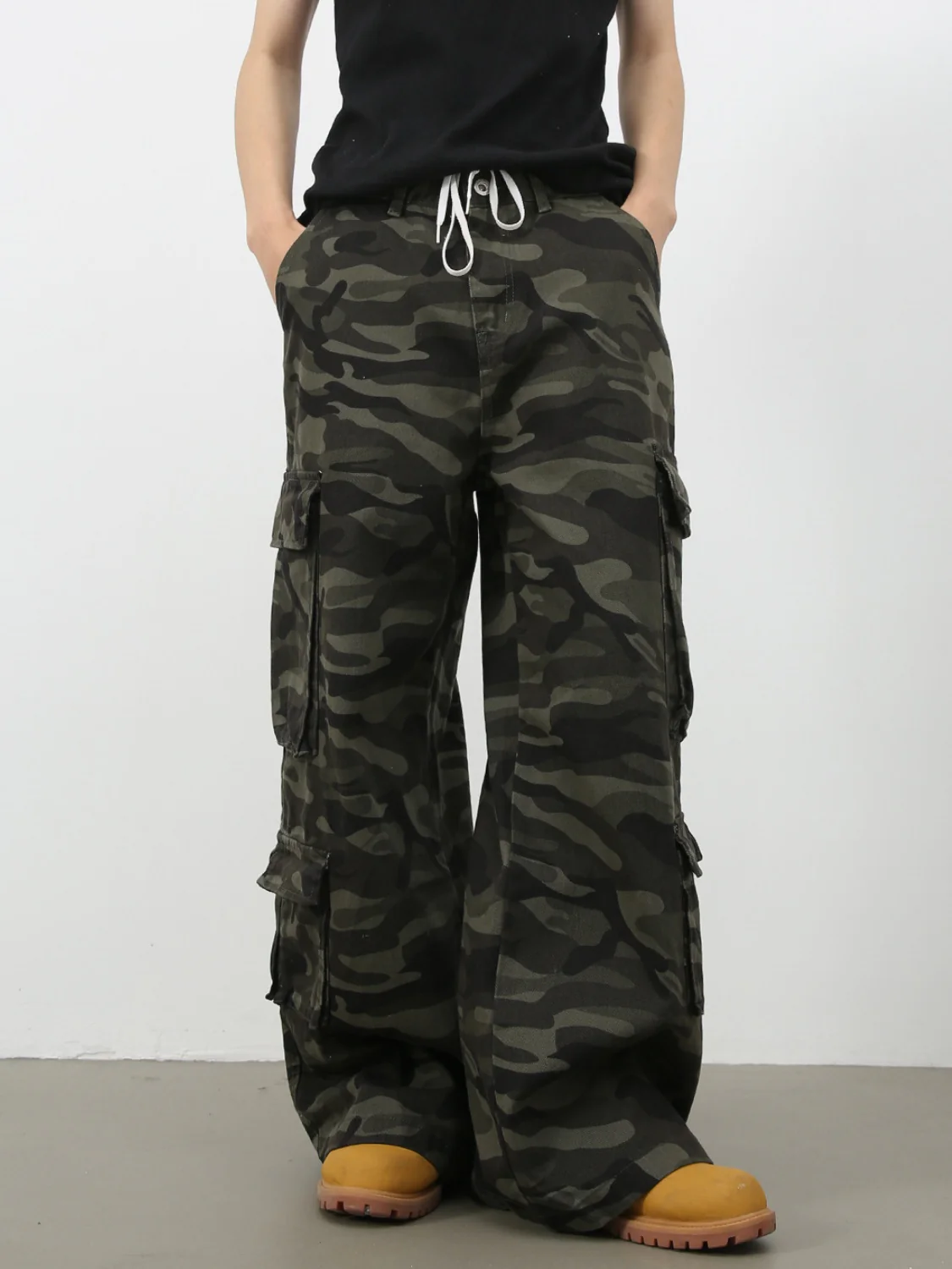 Vibe Camouflage Straight-fit Loose-fit Jeans