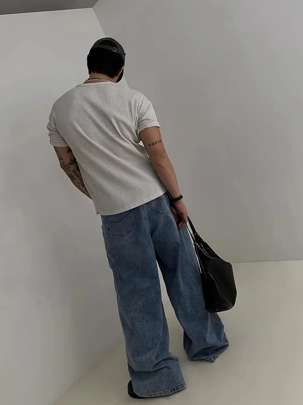 Henry Collar Simplicity Lightweight Breathable T-shirts - Image 6