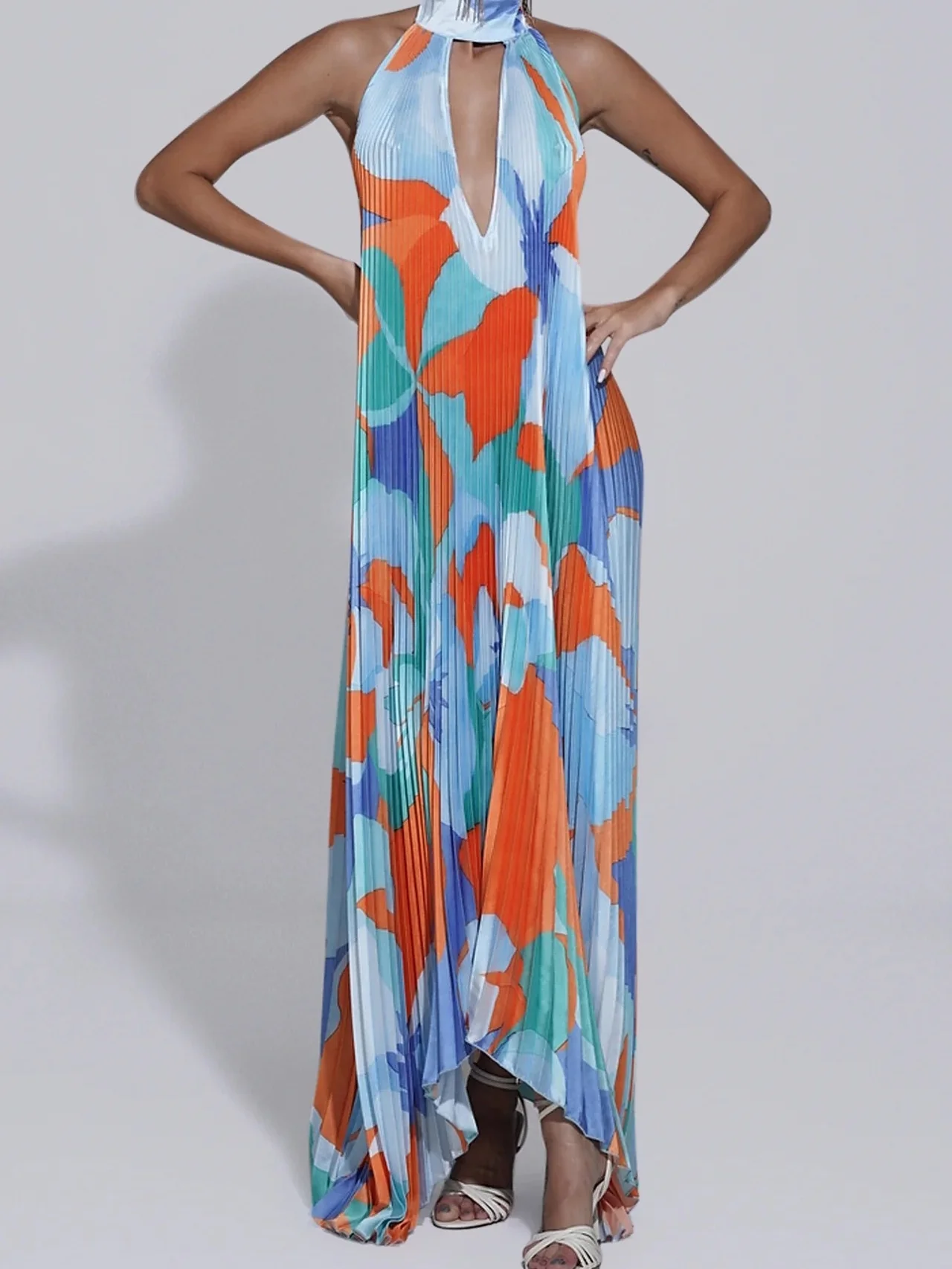 V-neck Halter-neck Backless Sleeveless Printed Pleated Maxi Dress - Image 2