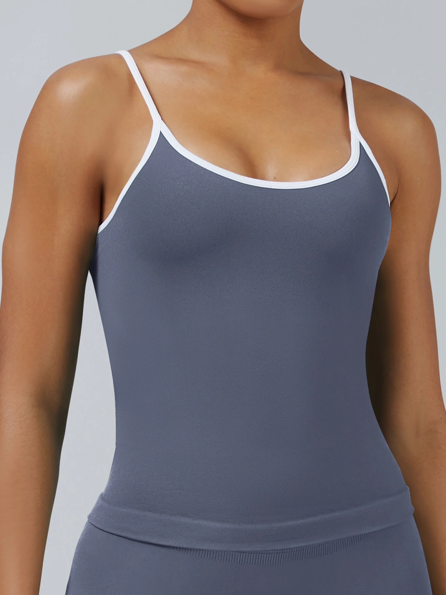 Color-blocked With Breast Pads Exercise Yoga Halter Top - Image 4