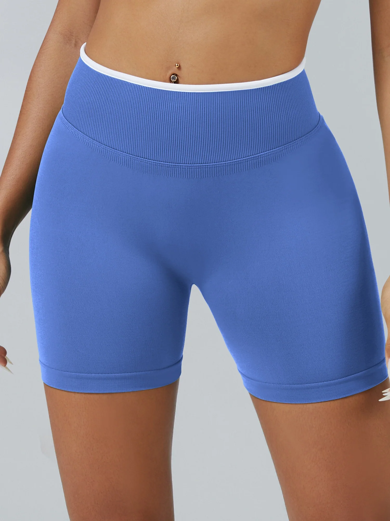 Color Matching Seamless High-waisted Hip Lift Exercise Yoga Shorts - Image 14