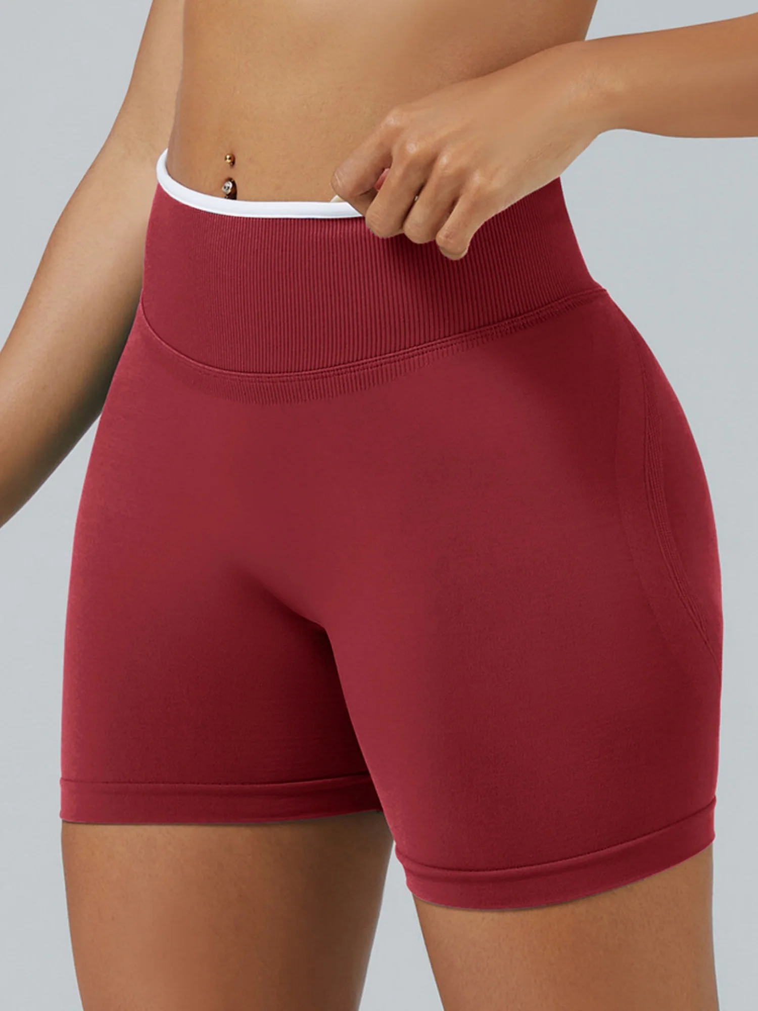 Color Matching Seamless High-waisted Hip Lift Exercise Yoga Shorts - Image 3