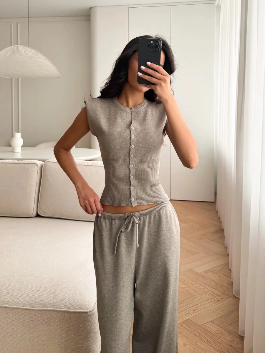 Crew Neck Sleeveless Cardigan Vest Wide-leg Pants Knitting Set 2-piece Sets - Image 3