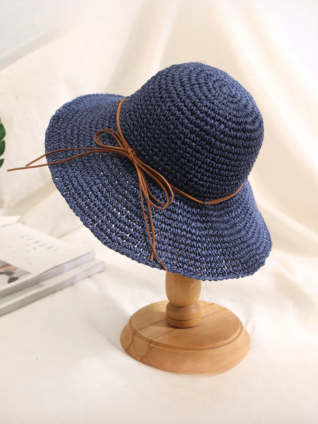 Wide-brimmed Straw Hat With Bow - Image 3