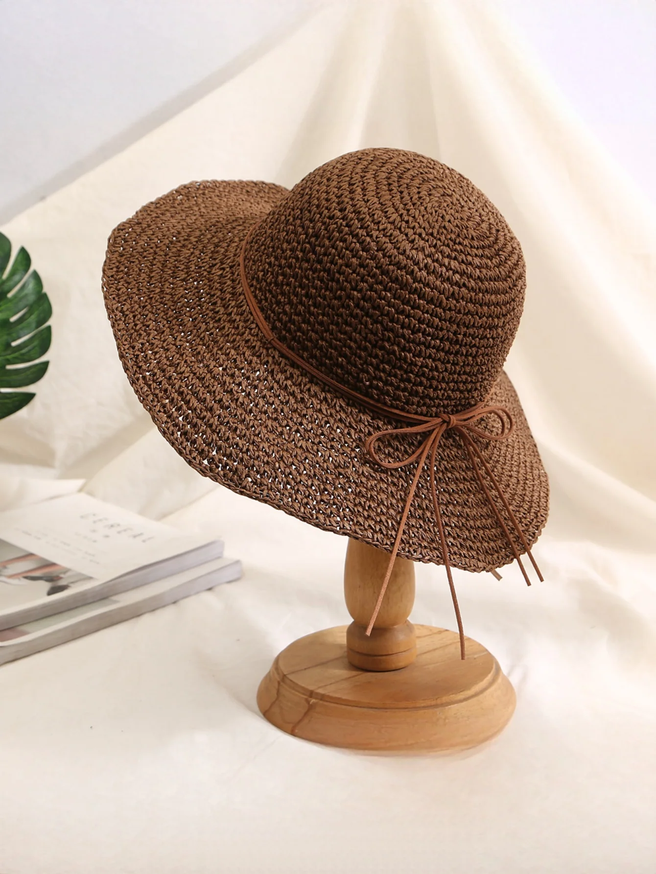 Wide-brimmed Straw Hat With Bow - Image 5
