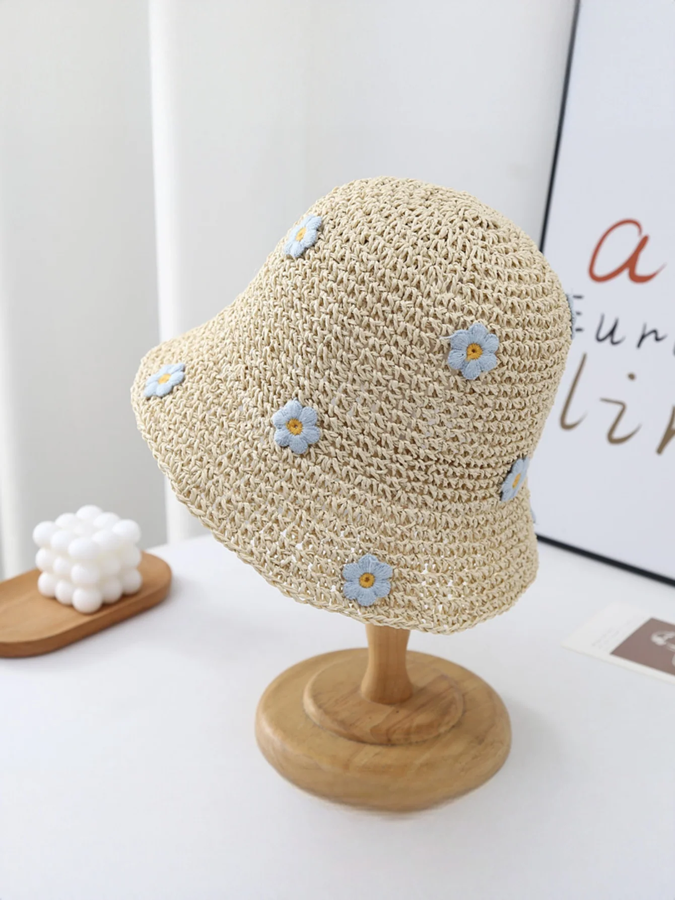 Little Flower Straw Hat - Image 5
